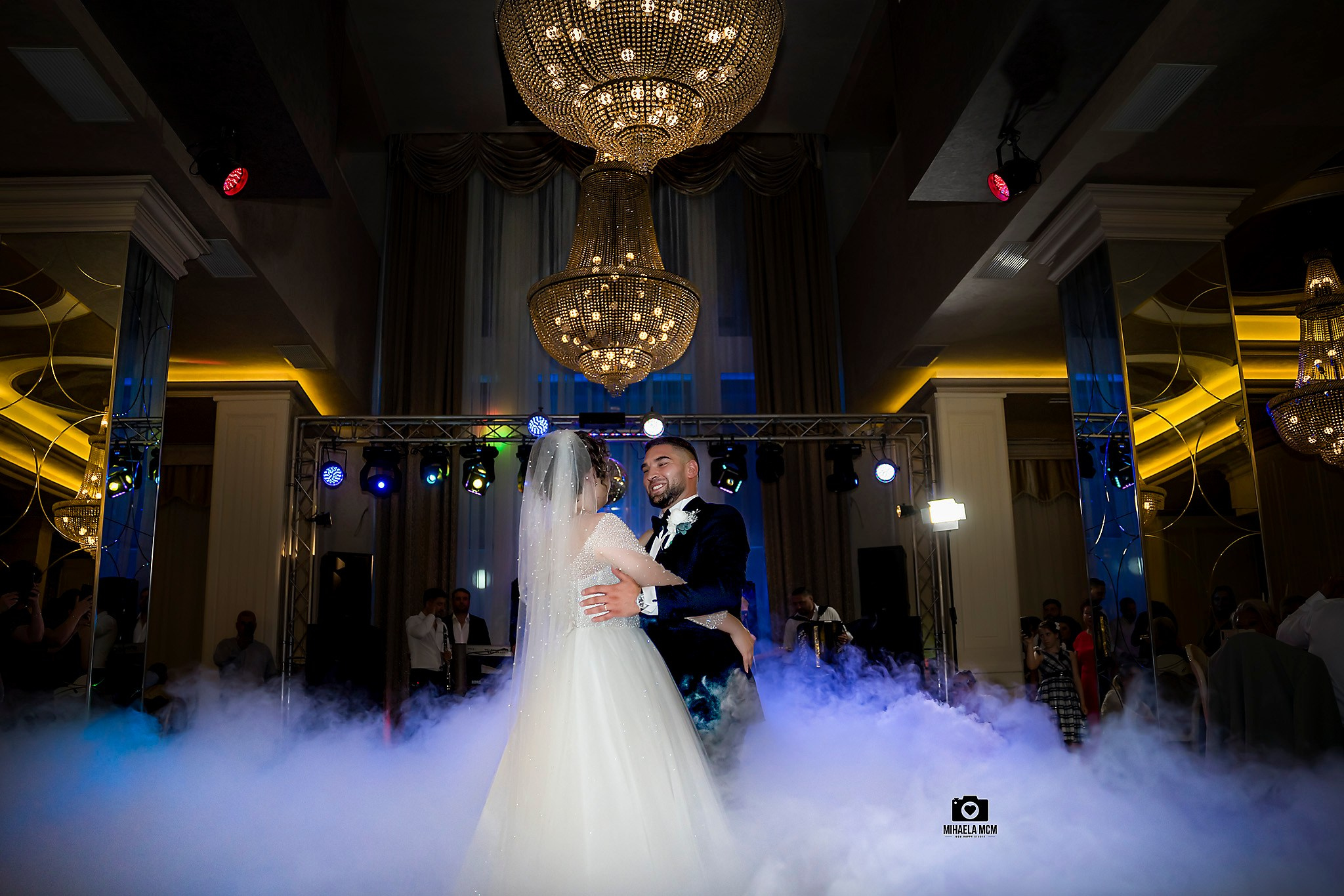 Fotograf nunta Bucuresti. MCM Happy Studio – Fotograf & Videograf Evenimente | Nuntă & Botez