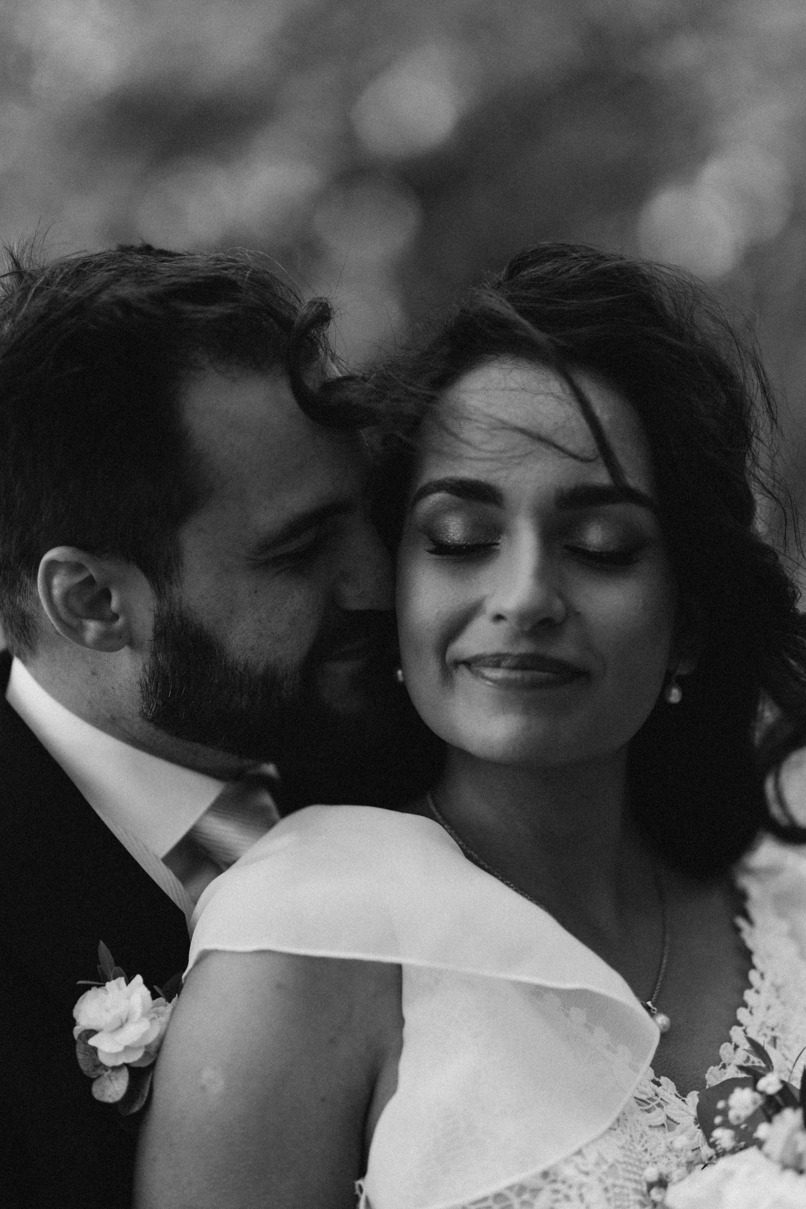 Family, bnw, photoshoot. Wedding and portrait photographer in Helsinki Vickan O