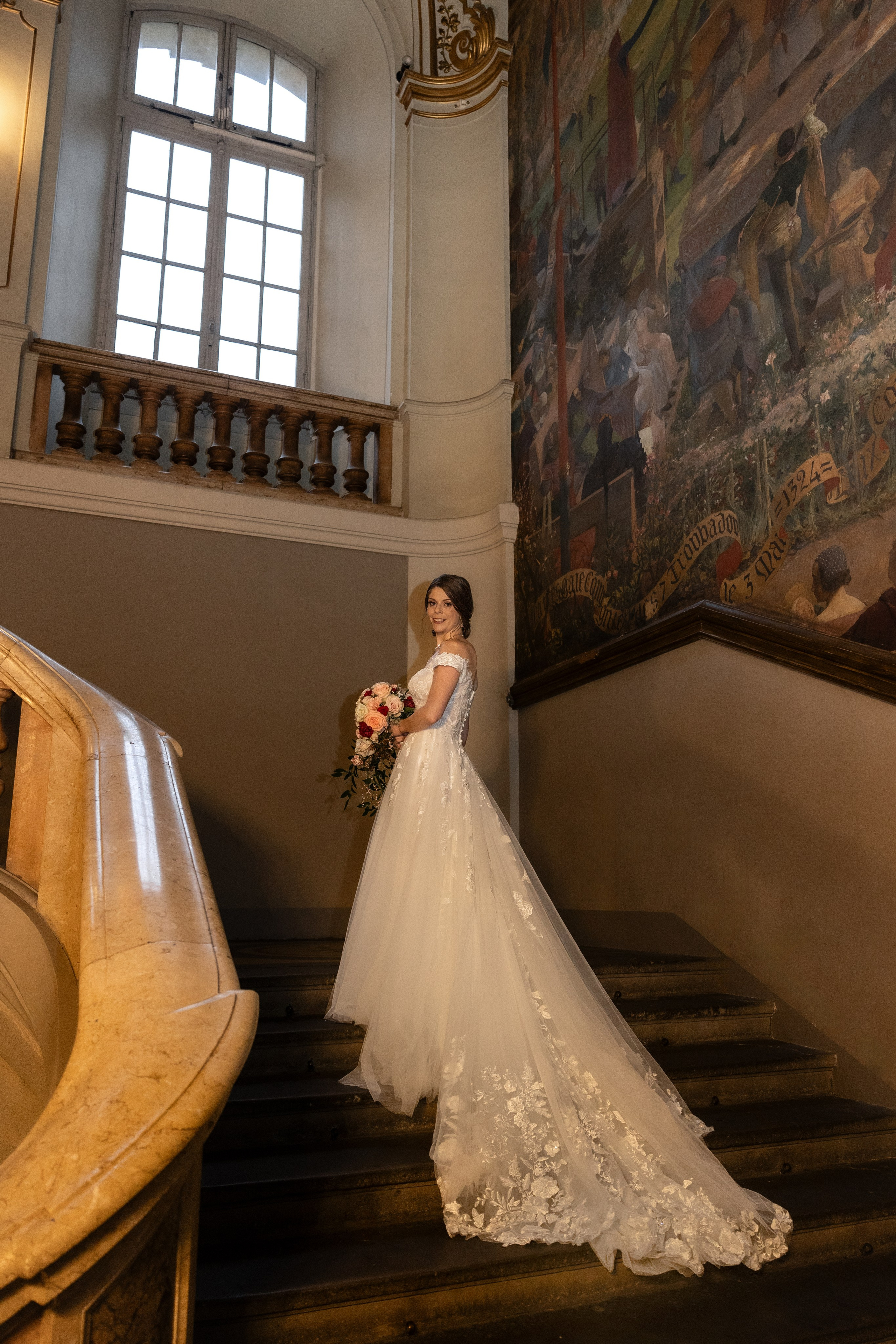 Christmas wedding to remember in Toulouse, Capitole. Gillian & Scott. Eugenie Smirnova — wedding, corporate and lifestyle photographer in Toulouse and Southwest France