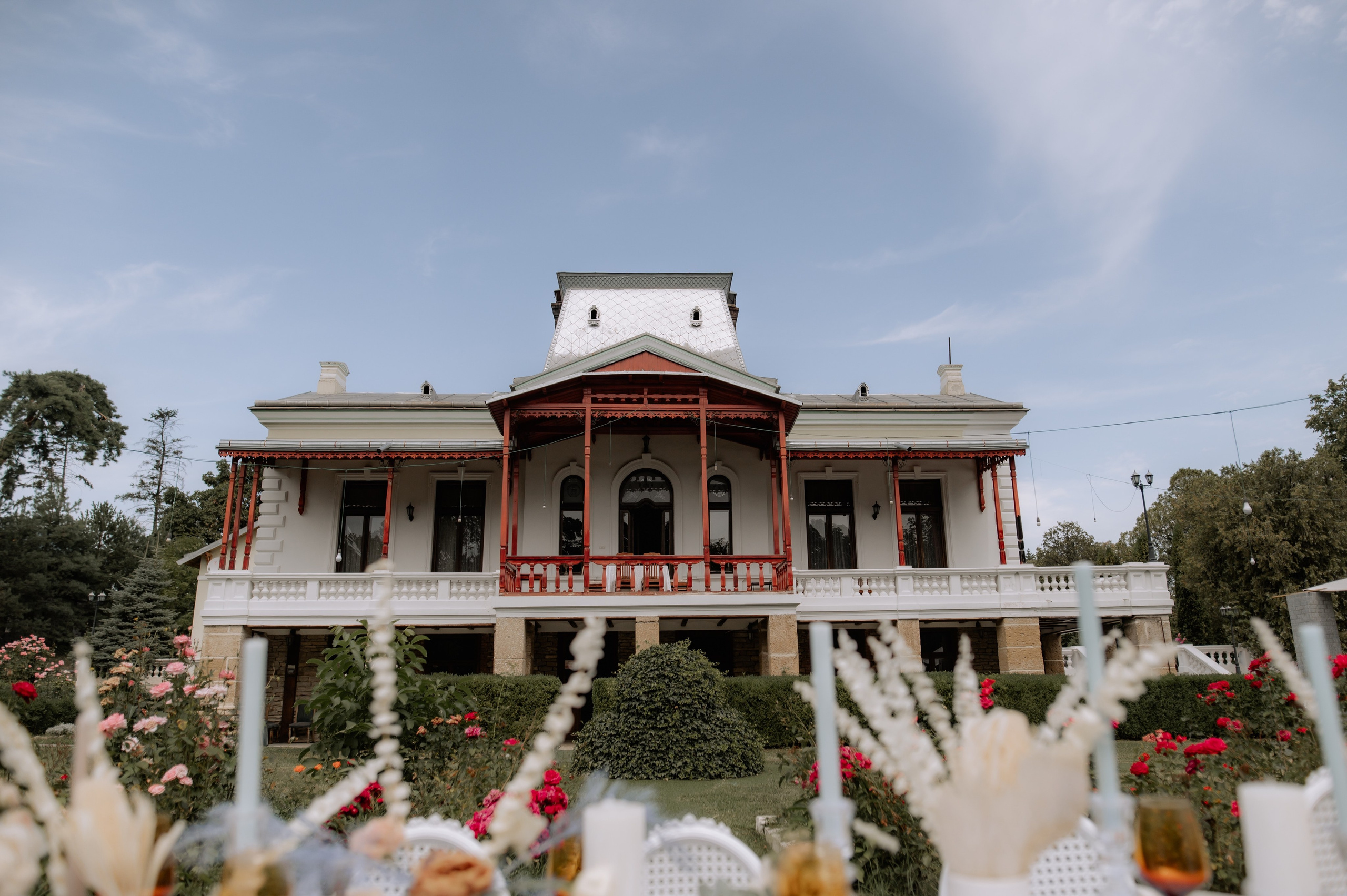 Servicii foto video profesionale de nunta, la cel mai bun pret. Proud Vision Weddings | Wedding Photography & Film — Servicii profesionale Foto Video Nunta Iasi