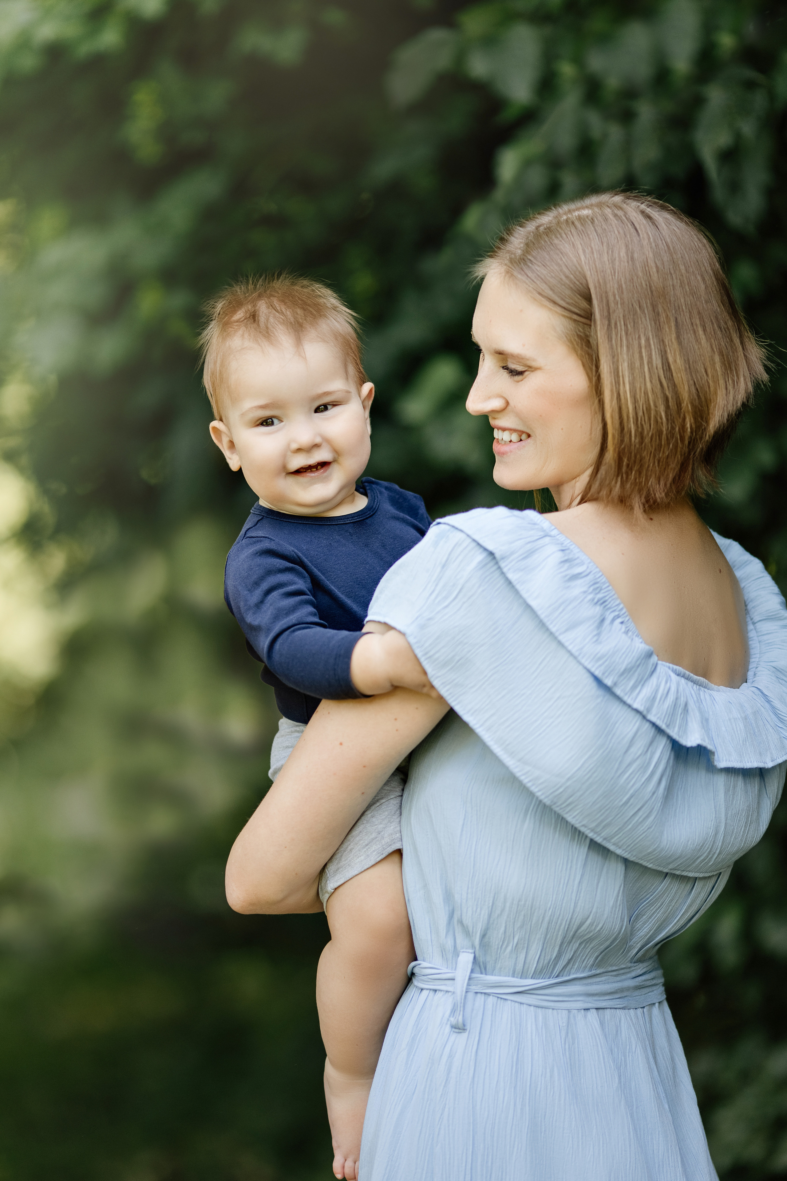 Familienfotoshooting in der Aggerbogen. Elena Osadcij Photography Lohmar NRW