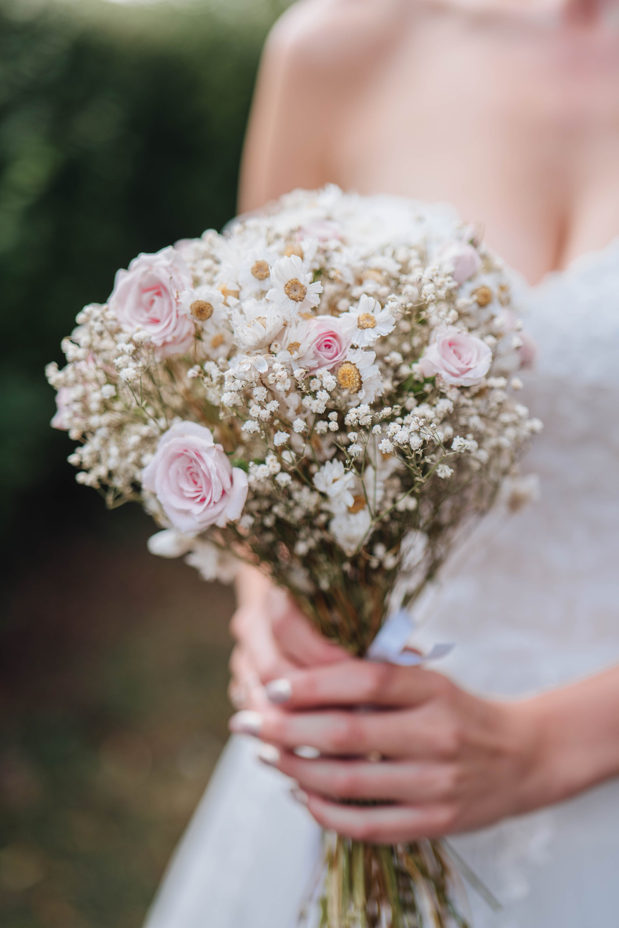 Wedding photosession in east London. Wedding and family photographer in London
