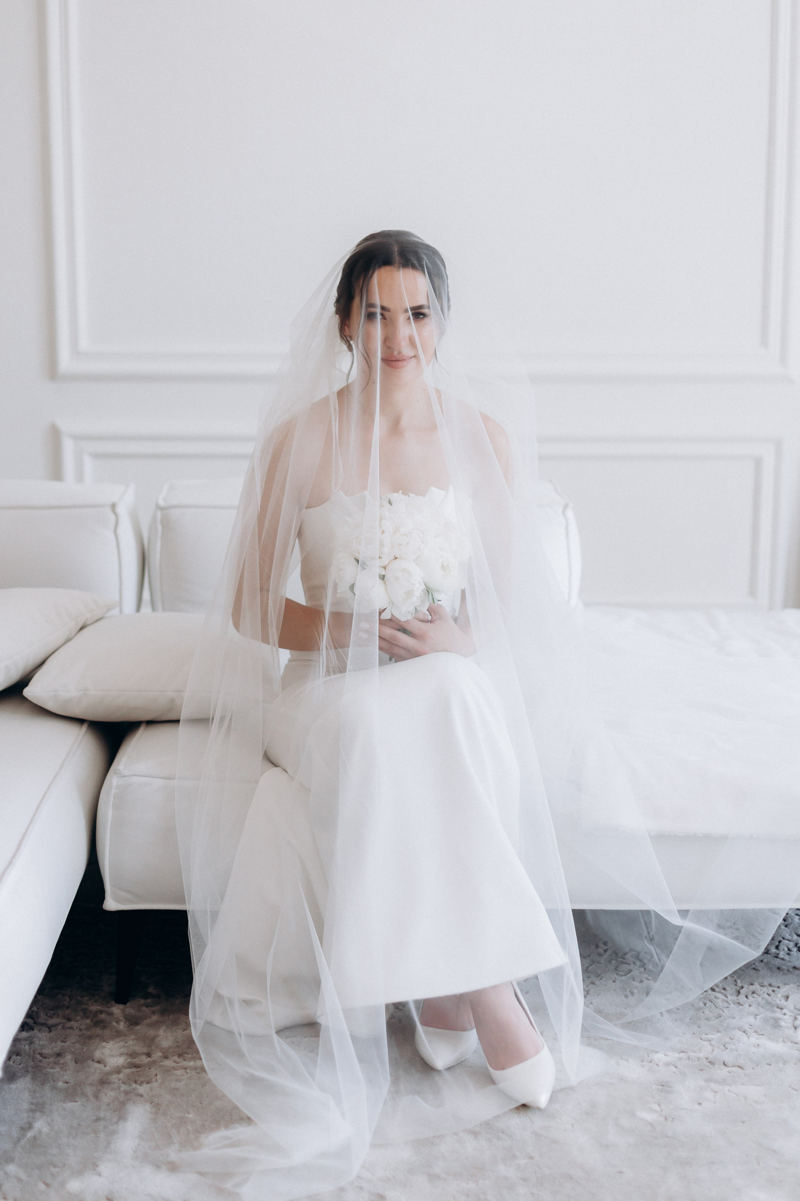 White Wedding. Wedding and Family Photograph