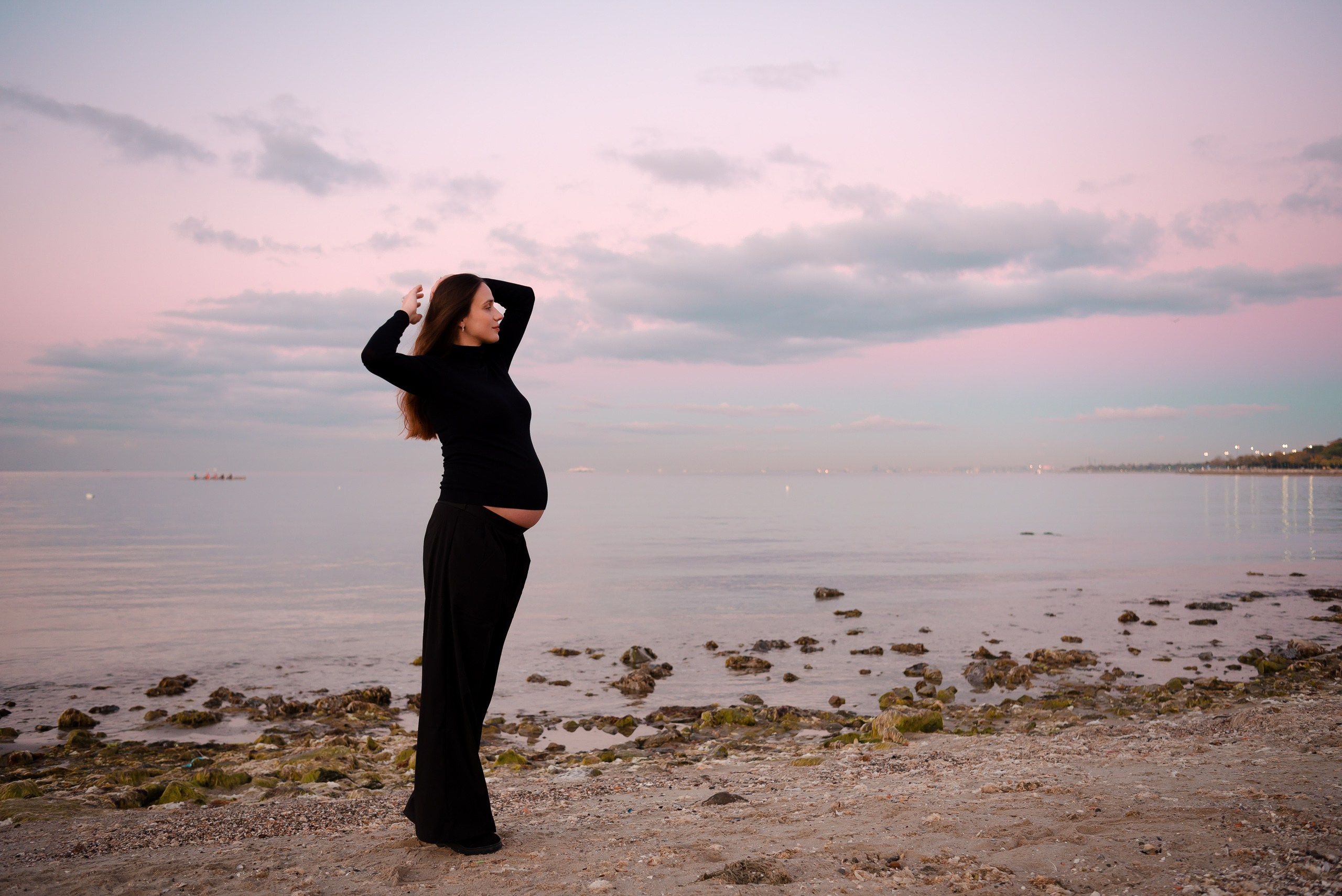 Luxury pregnancy photo shoot in Istanbul. MARIA VALUEVA Photographer in Nice, Cannes, Monaco, France, Europe, Istanbul, Turkey