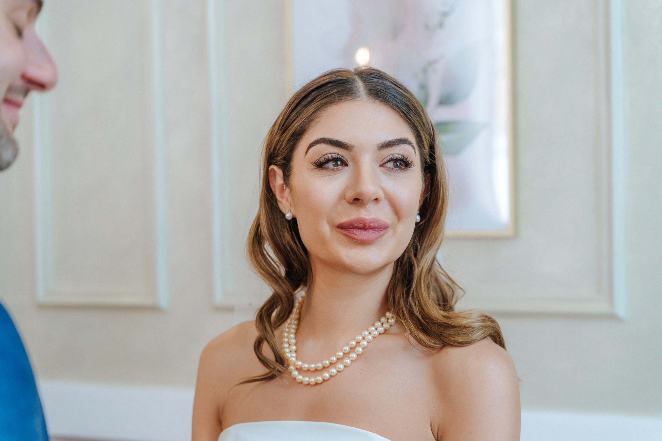 Civil ceremony at Chelsea Old Town Hall,  Wedding in Chelsea, Wedding in London,  wedding photographer in Chelsea, wedding photographer in London