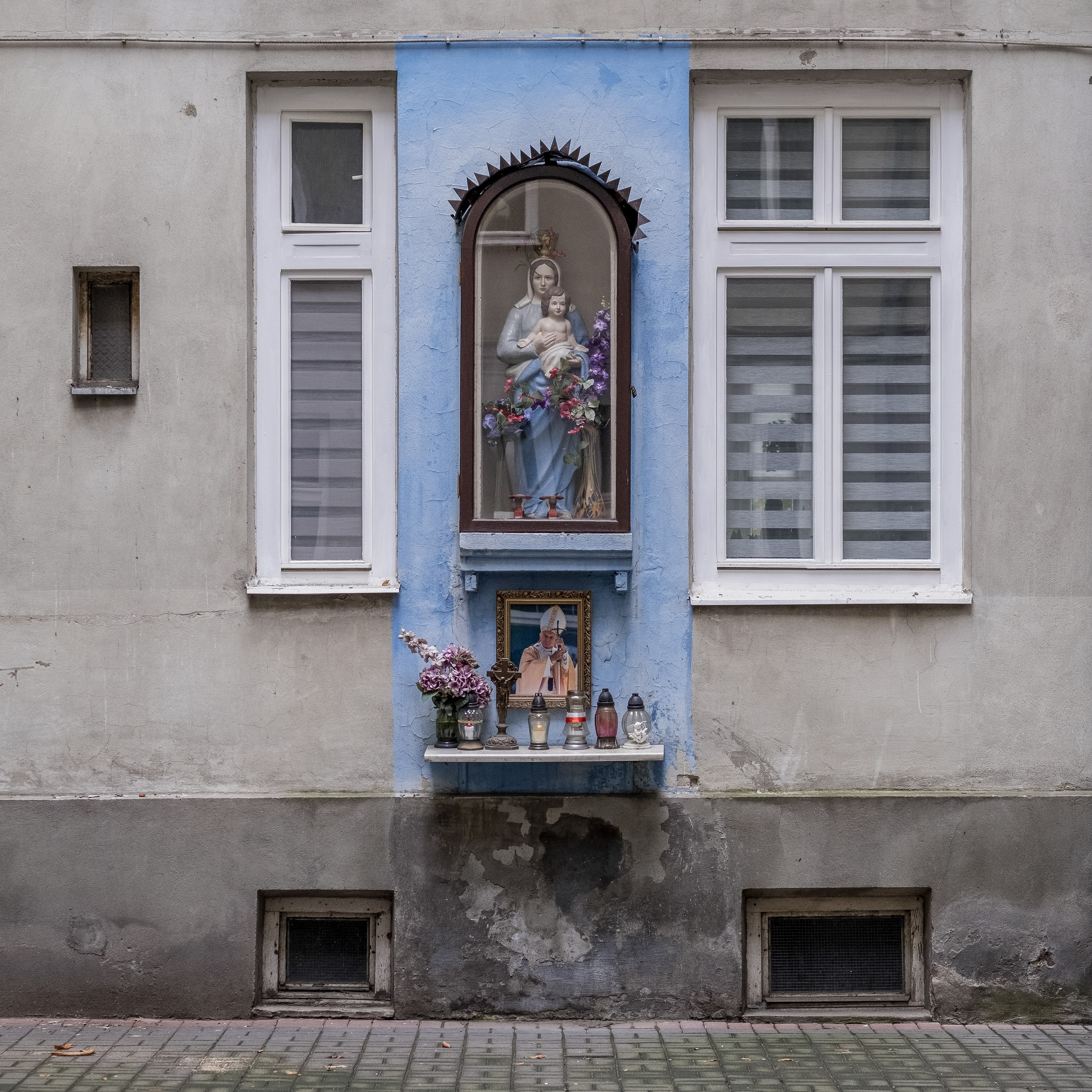 Kapliczki Warszawskie. Photographer Anastasiya Dubrovina