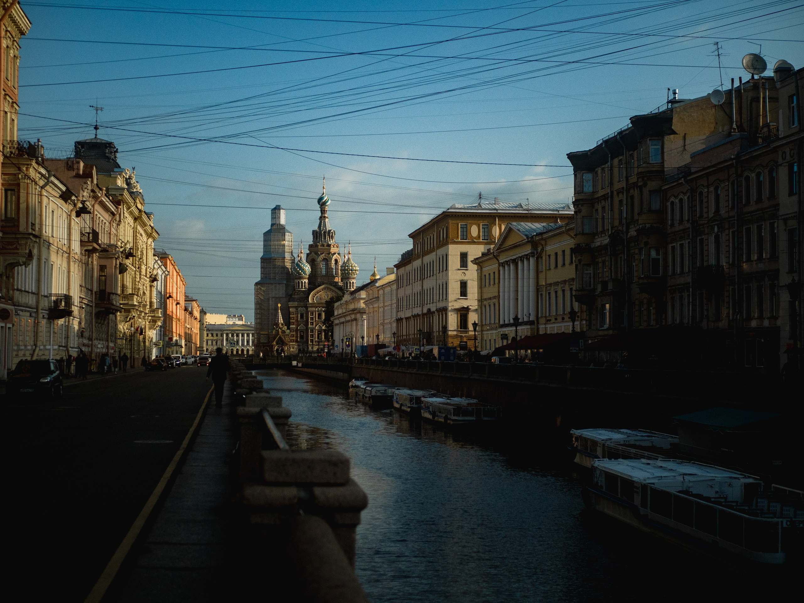 Saint-Petersbourg. Photographe sur Cote d’Azur. Portraits de familles, couples, enfants, événements