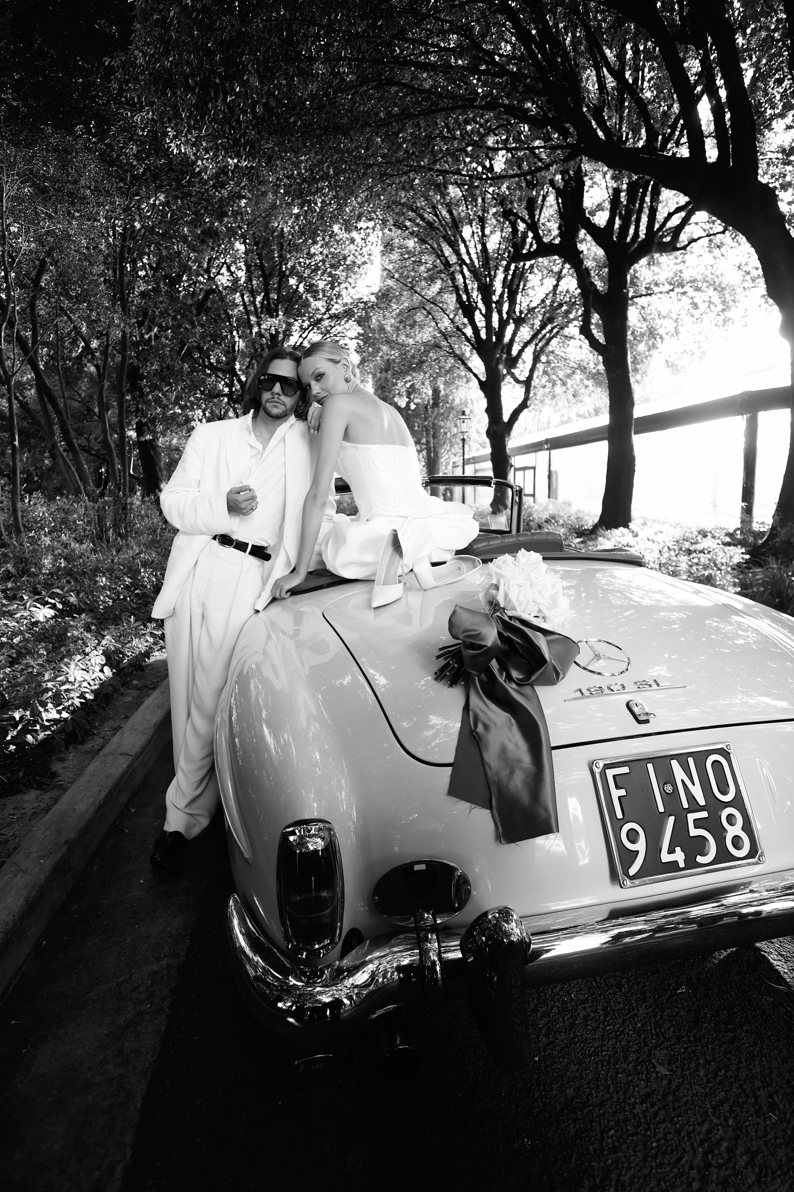 Tuscany wedding with vintage car