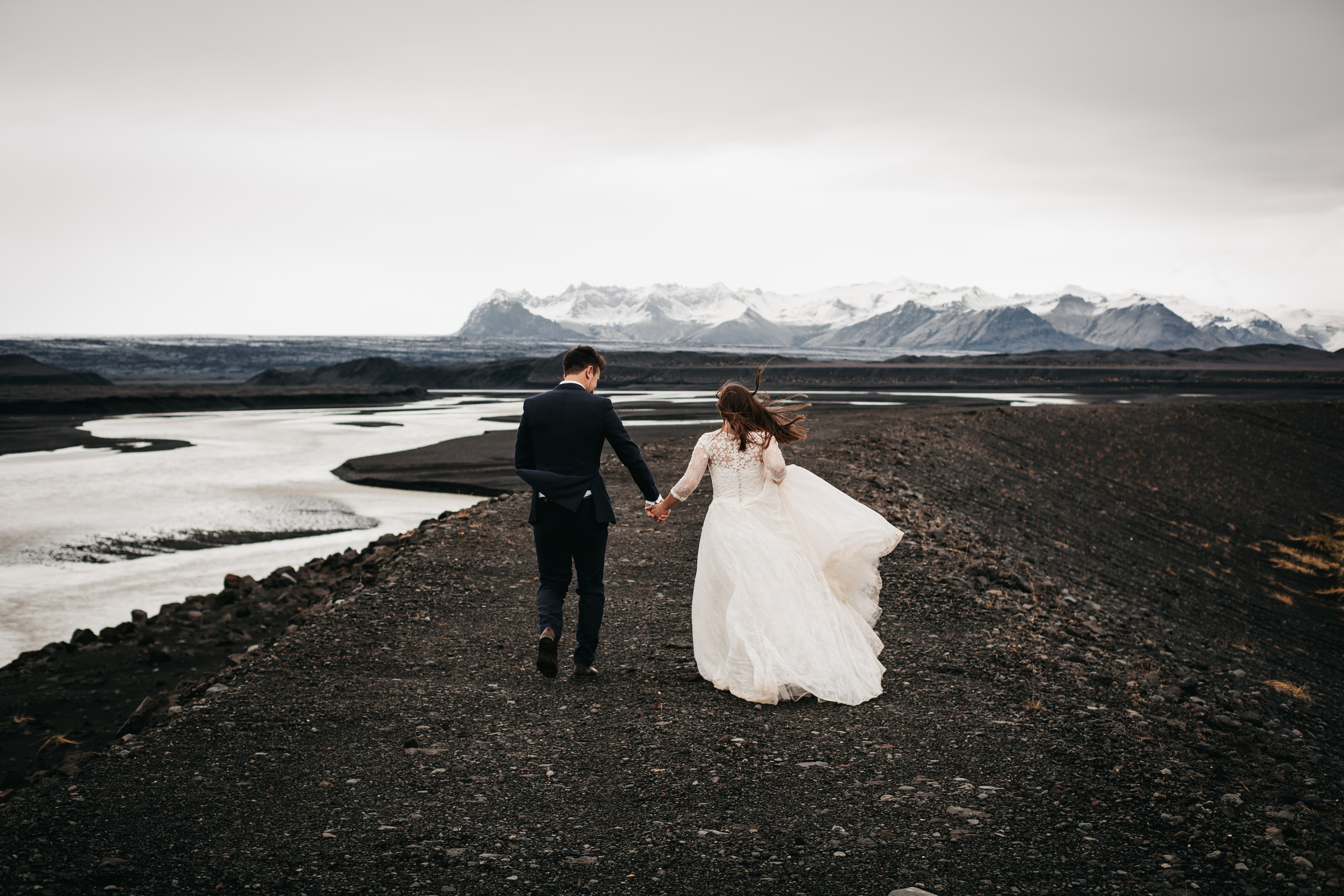 B & A. Fotograf Nunta Iasi - Hearts & Pictures