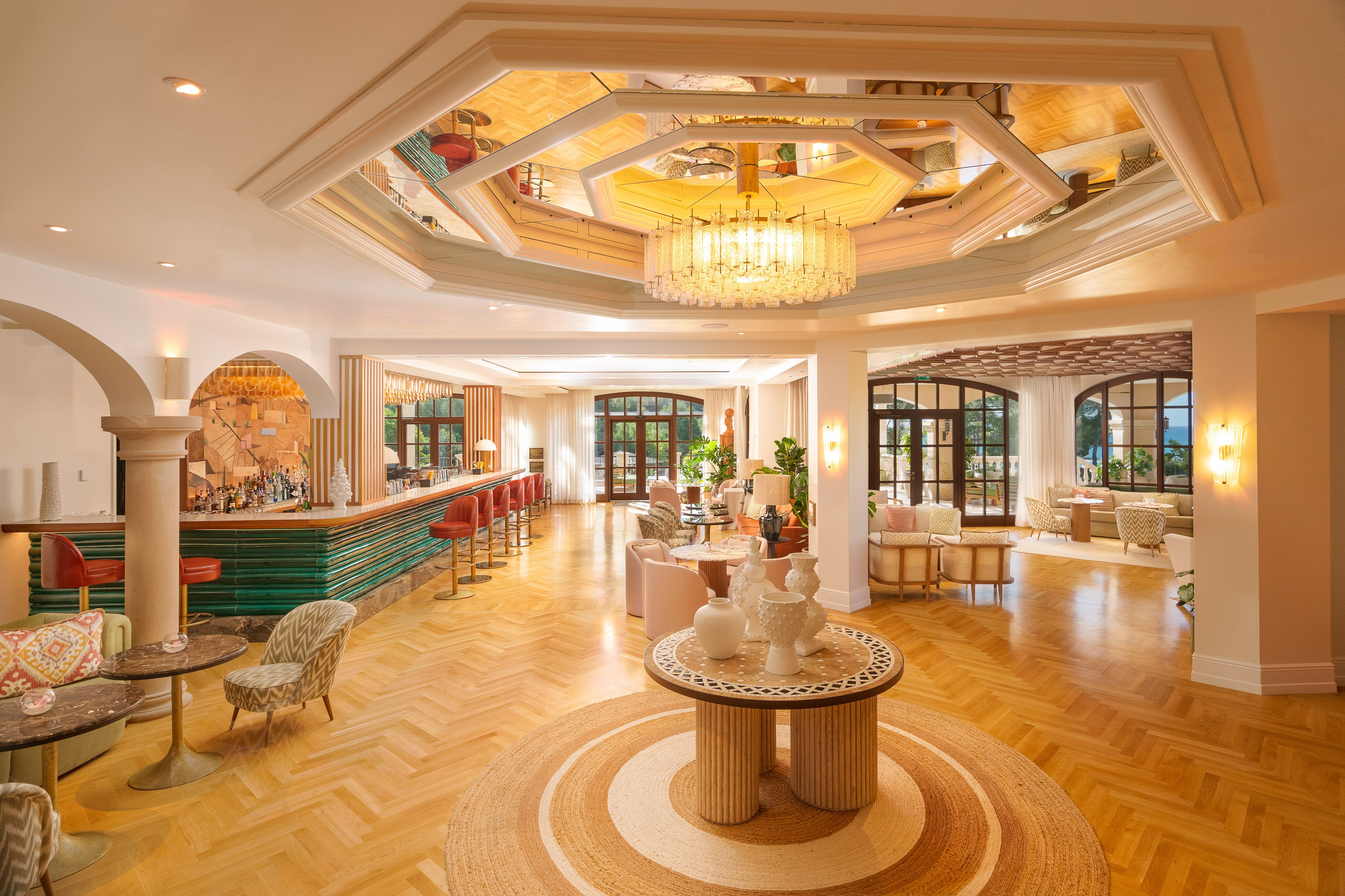 Fotografía comercial en el bar del St. Regis Mardavall. Mallorca Wedding, Corporate & Social Photographer