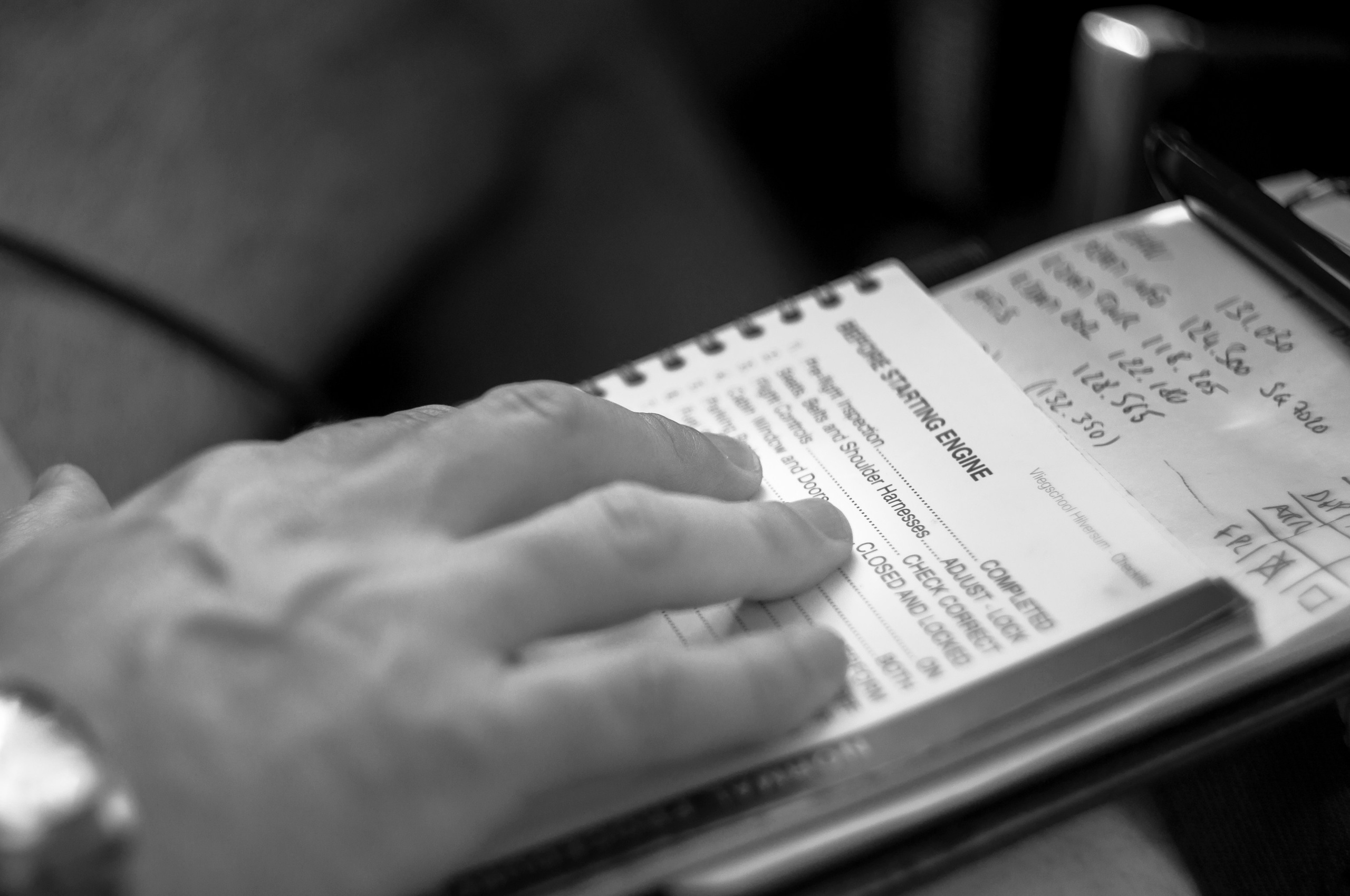 A photoshoot of a pilot and planes. Éclat Photos. Exclusive portrait photography service