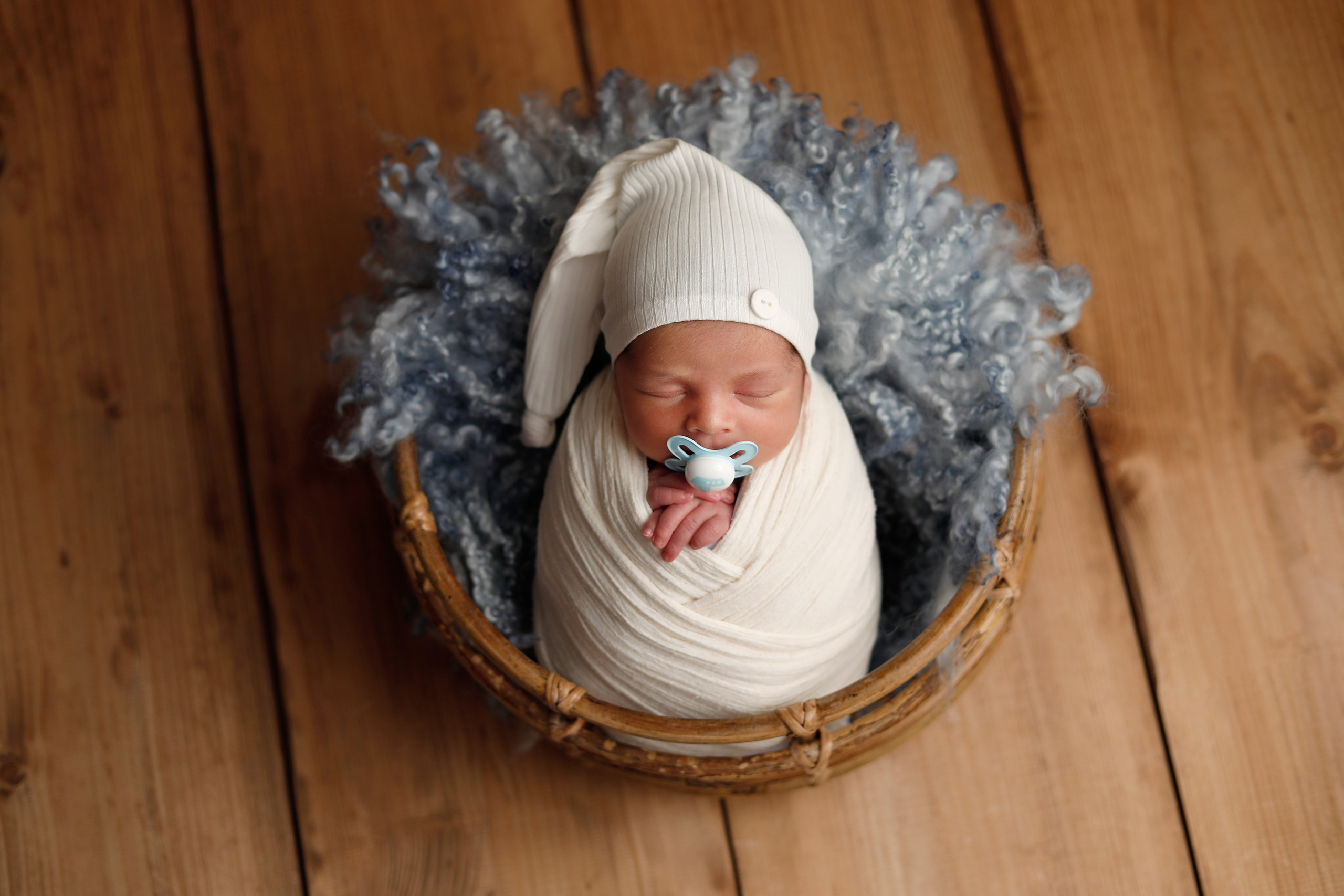 Alicia Beatrice Predoiu. Neugeborenen Fotograf Ulm (Umgebung)