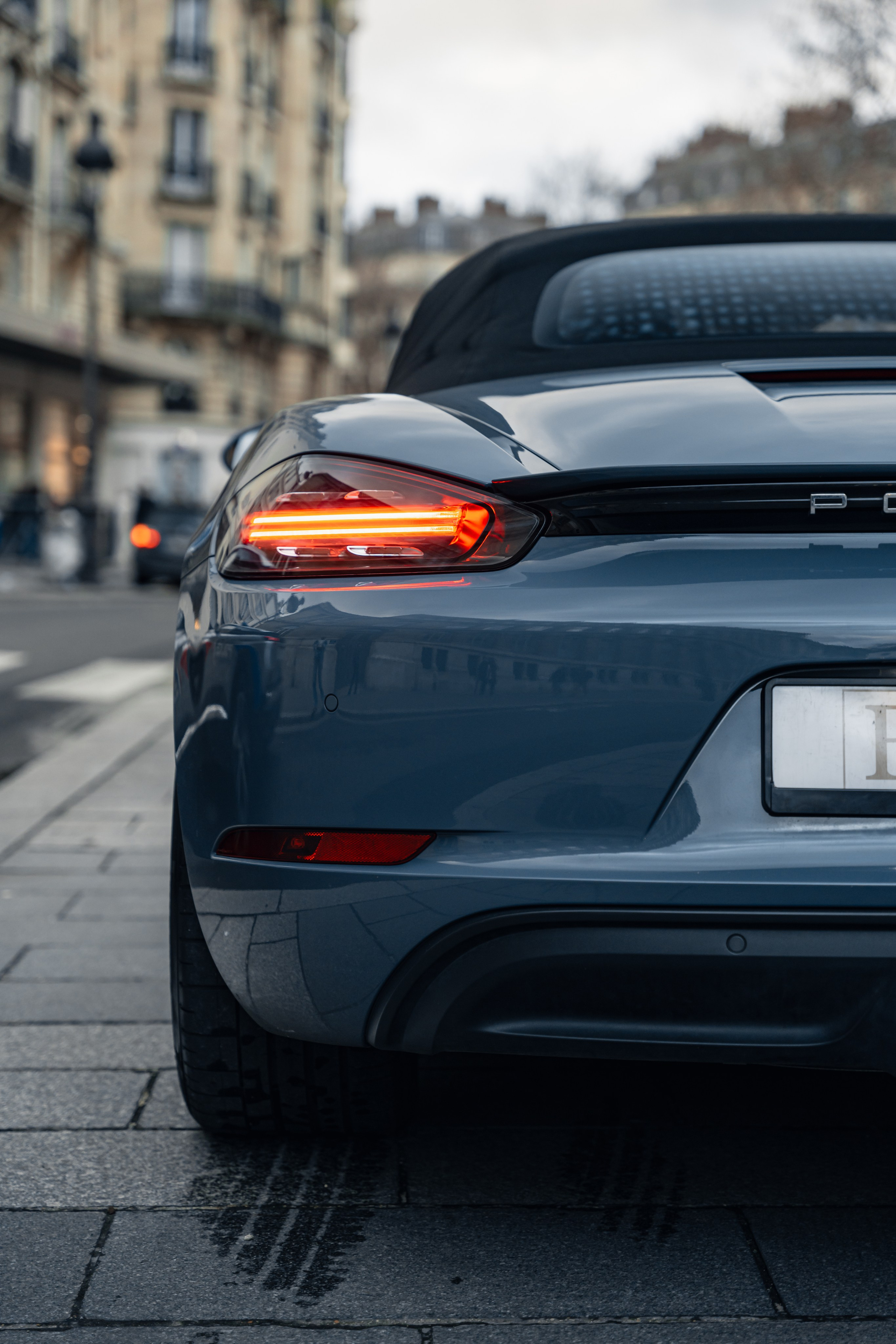 Porsche 718 Boxster. Photographer in Paris — Vitalii Motruk