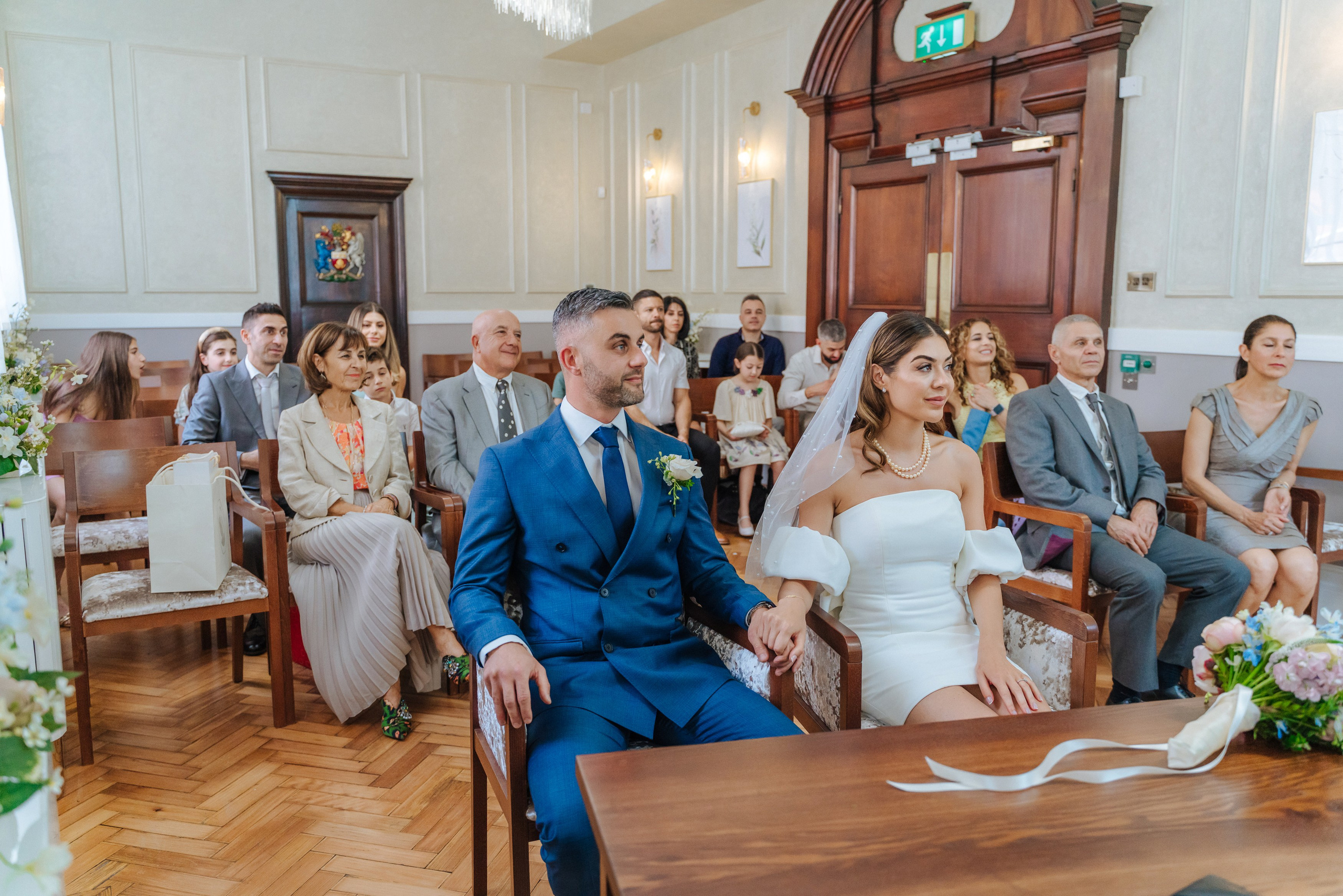 Civil ceremony at Chelsea Old Town Hall,  Wedding in Chelsea, Wedding in London,  wedding photographer in Chelsea, wedding photographer in London, wedding photographer London, documentary wedding photography, stylish wedding photos, creative wedding photographer UK, wedding photographer for international couples, natural wedding photography, London wedding photos, Ekaterina Romanova, Russian speaking wedding photographer, быстрый фотограф на свадьбу Лондон, креативный свадебный фотограф, свадебный фотограф Великобритания