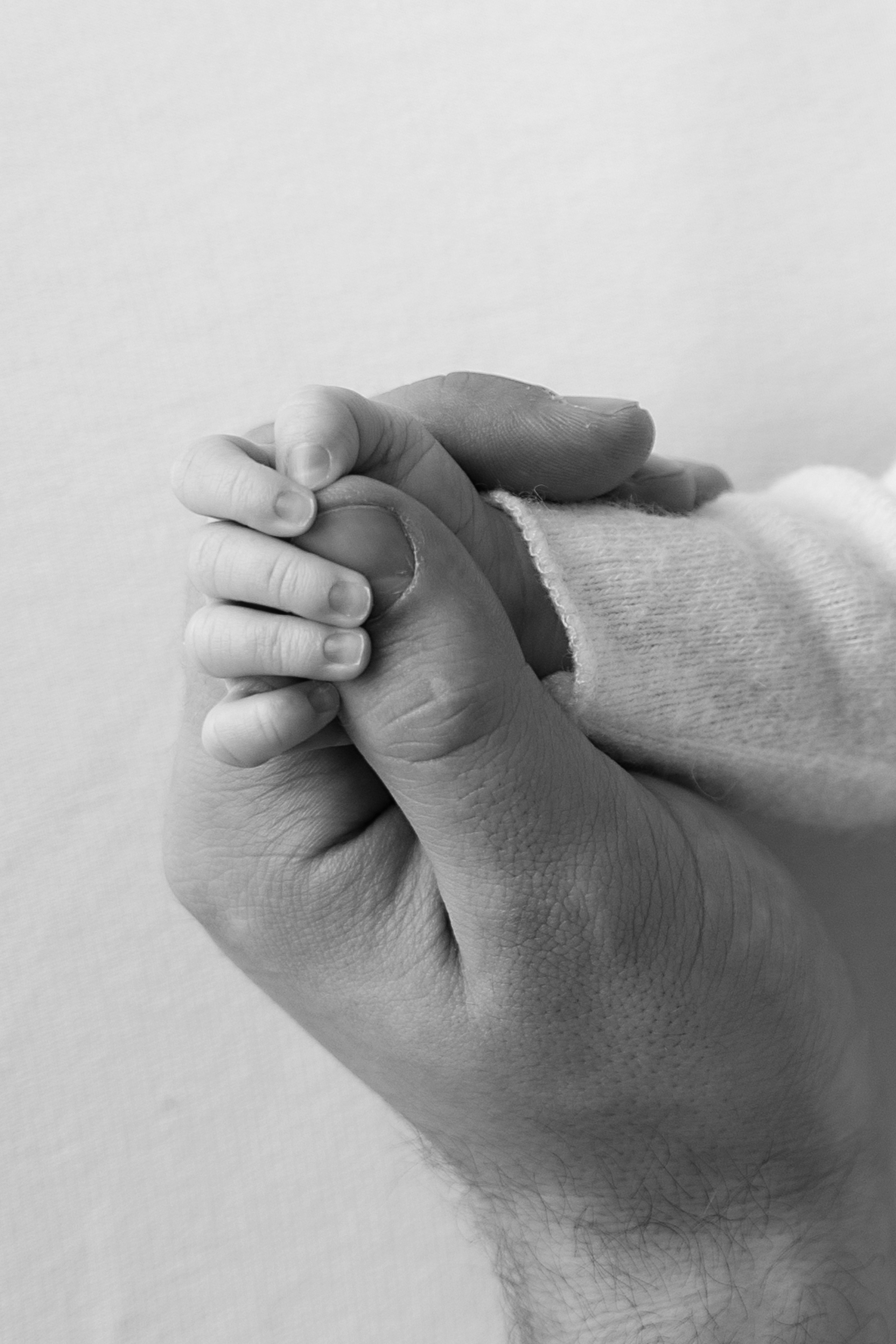 Newborn. Fotograf maternitate, nou-născuți și familie în Cluj-Napoca | Roxana Rusu