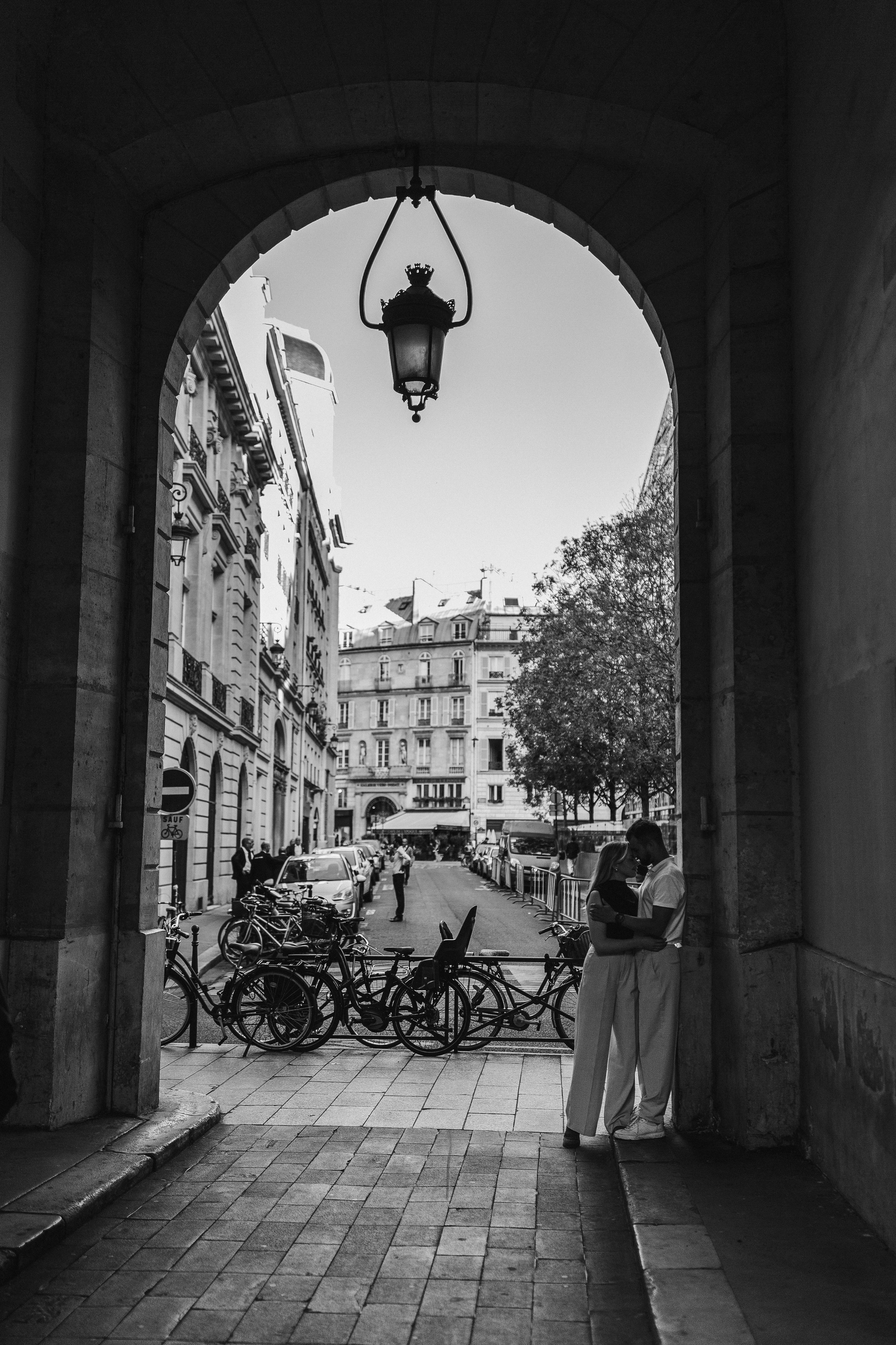 Paris couple shooting. Photographer Rouen, France