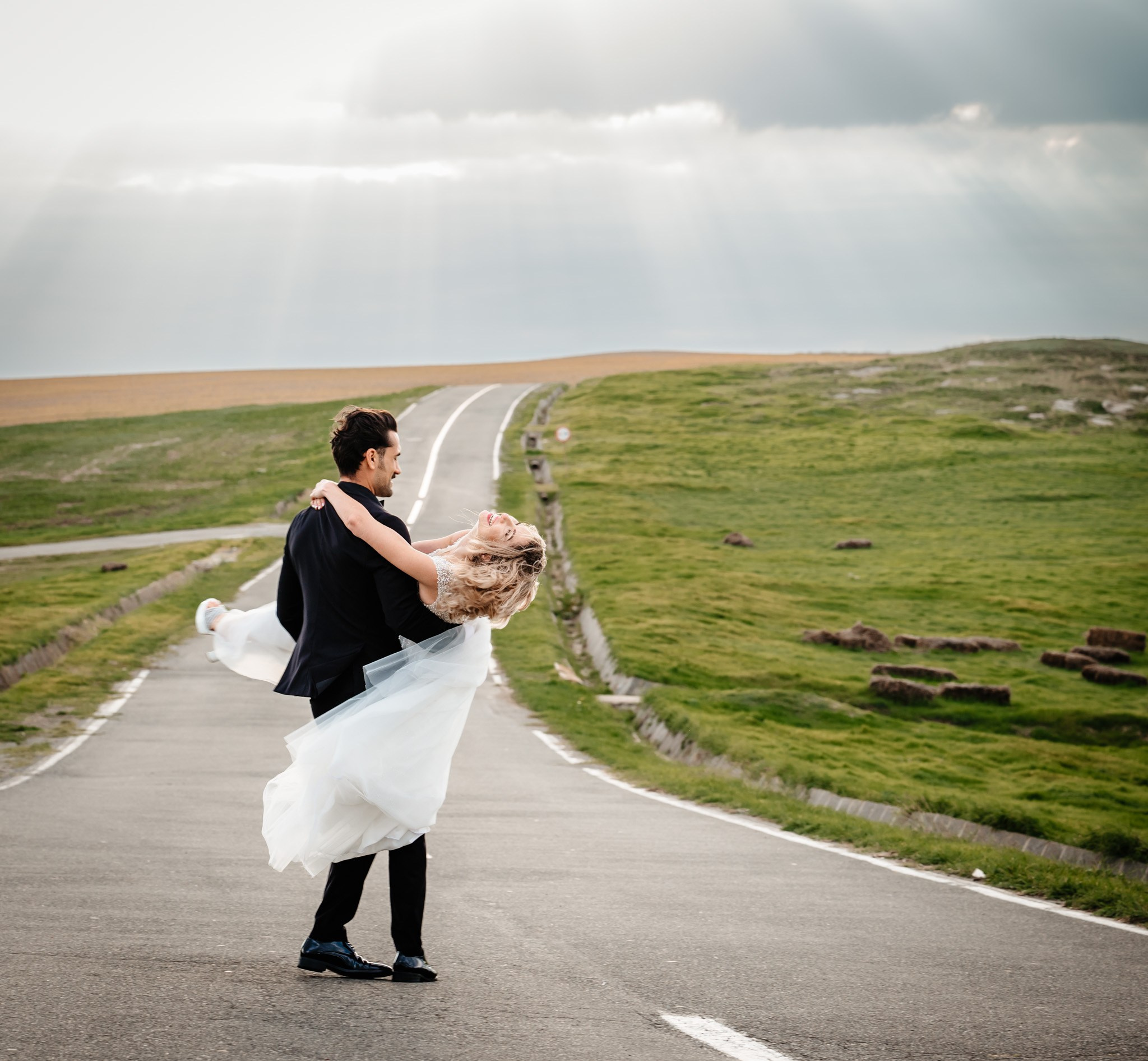 Alexandra & Robert. Www.besttalesstudio.com