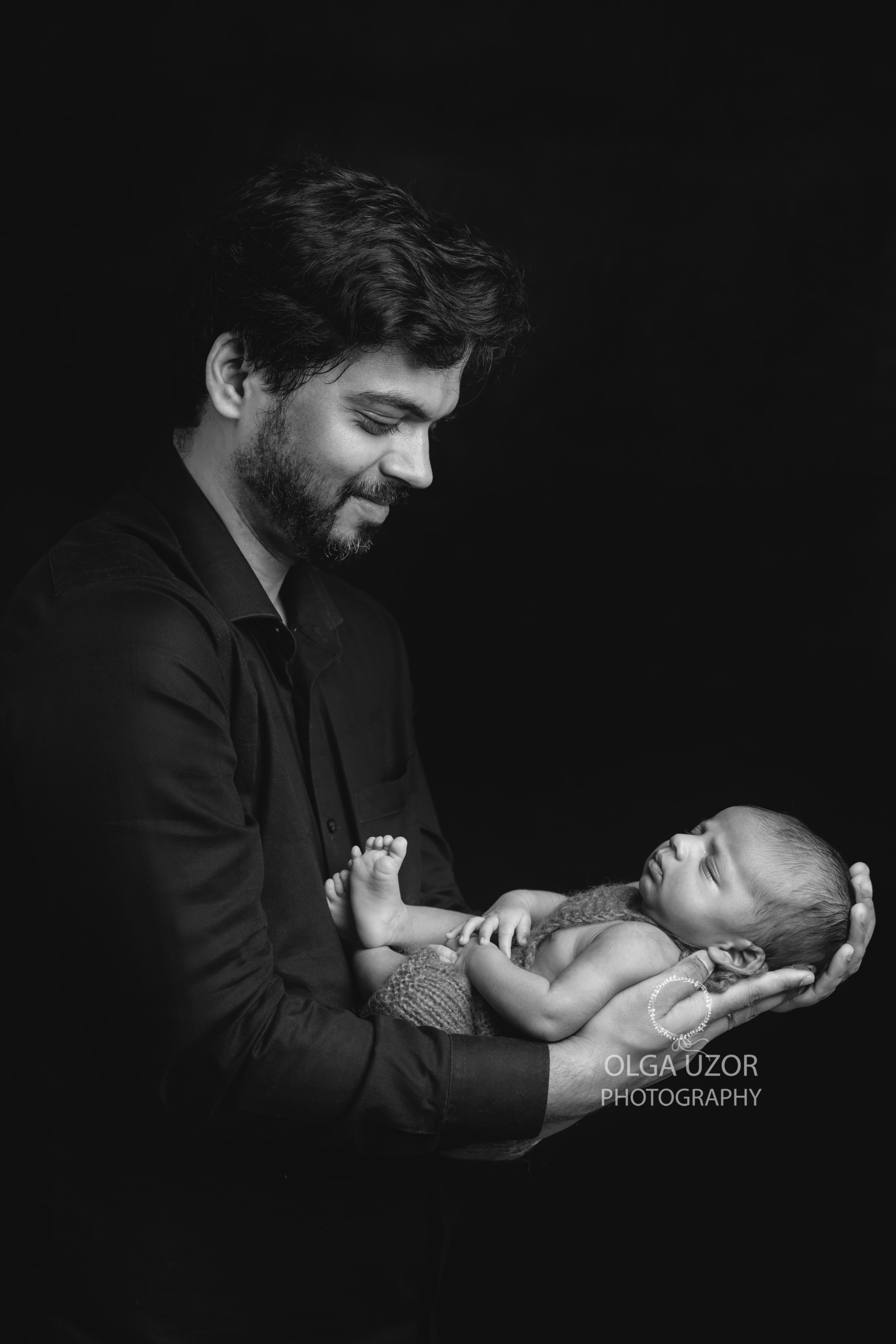 Newborn photo session Stevenage, Hertfordshire. Photographer. Stevenage, Hertfordshire family, maternity and newborn photographer