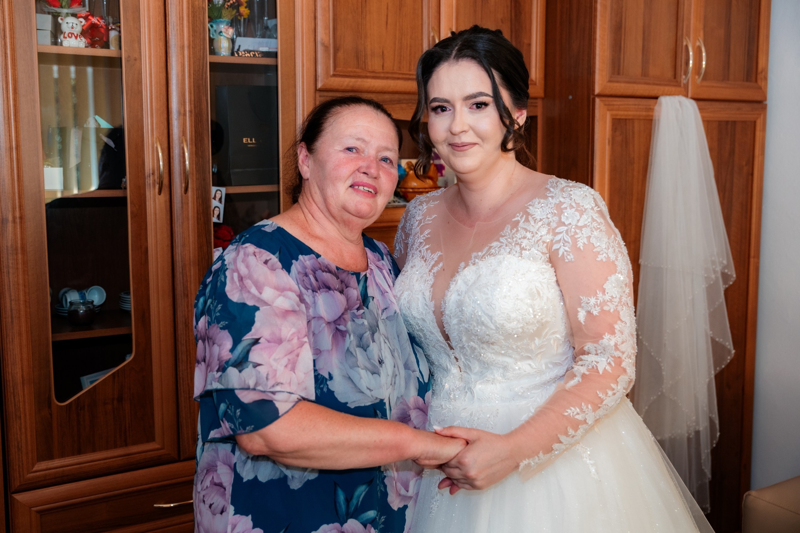 servicii foto. servicii foto Botoșani. servicii foto video Botoșani. fotograf nunta. fotograf evenimente. fotograf nunta Botoșani. Alin chirila. Alin chirila fotograf. Alinofotostudio.- Mire și mireasă – Sergiu & Liliana – ziua nunții, 2024  - Emoții în ziua nunții – Sergiu și Liliana  - Dansul mirilor – fotografie artistică nuntă 2024  - Sedinta foto romantică în natură – Sergiu & Liliana  - Rochia de mireasă și detalii de nuntă elegante