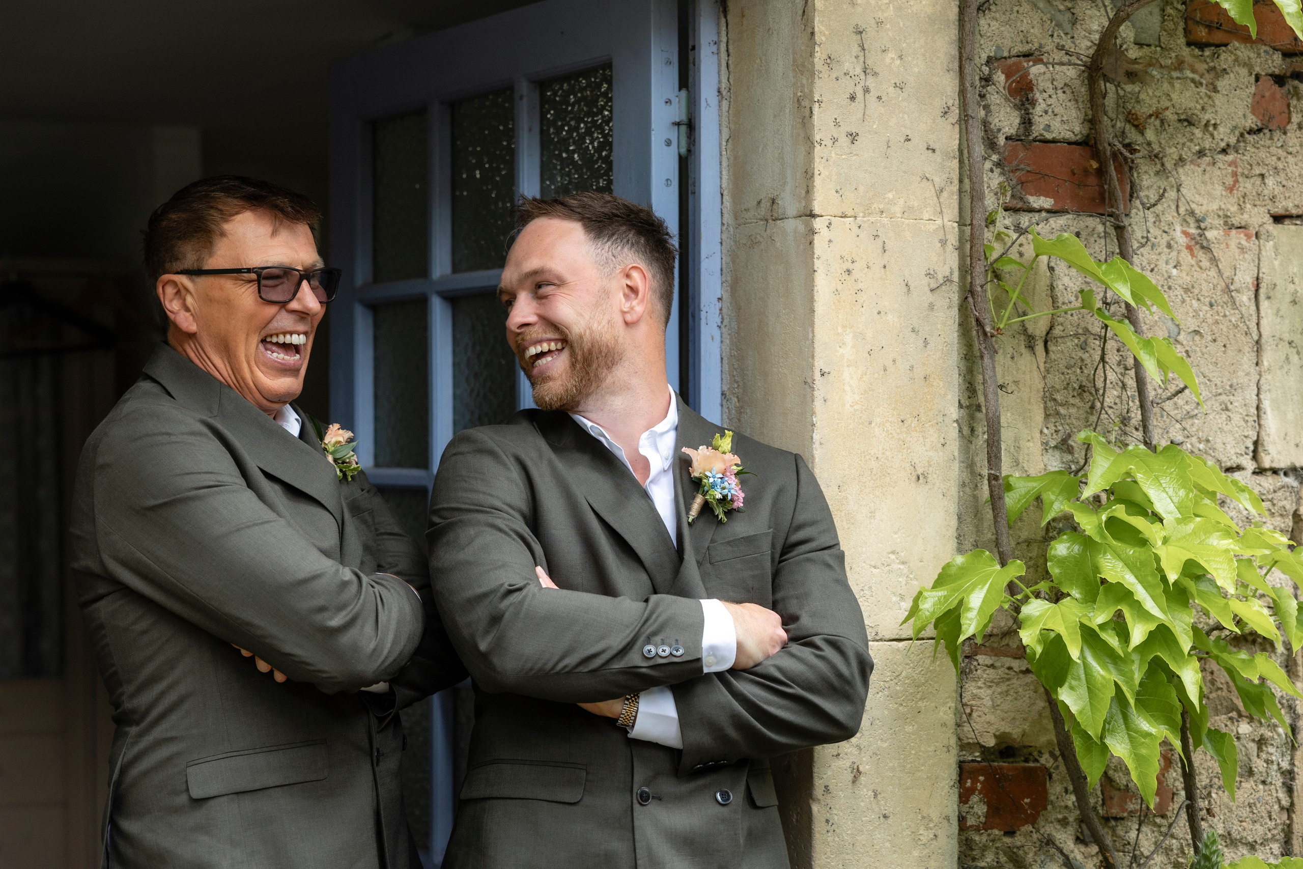 Свадьба в Château Du Puits Es Pratx — яркий день на юге Франции. Евгения Смирнова — фотограф в Тулузе и юго-западной Франции