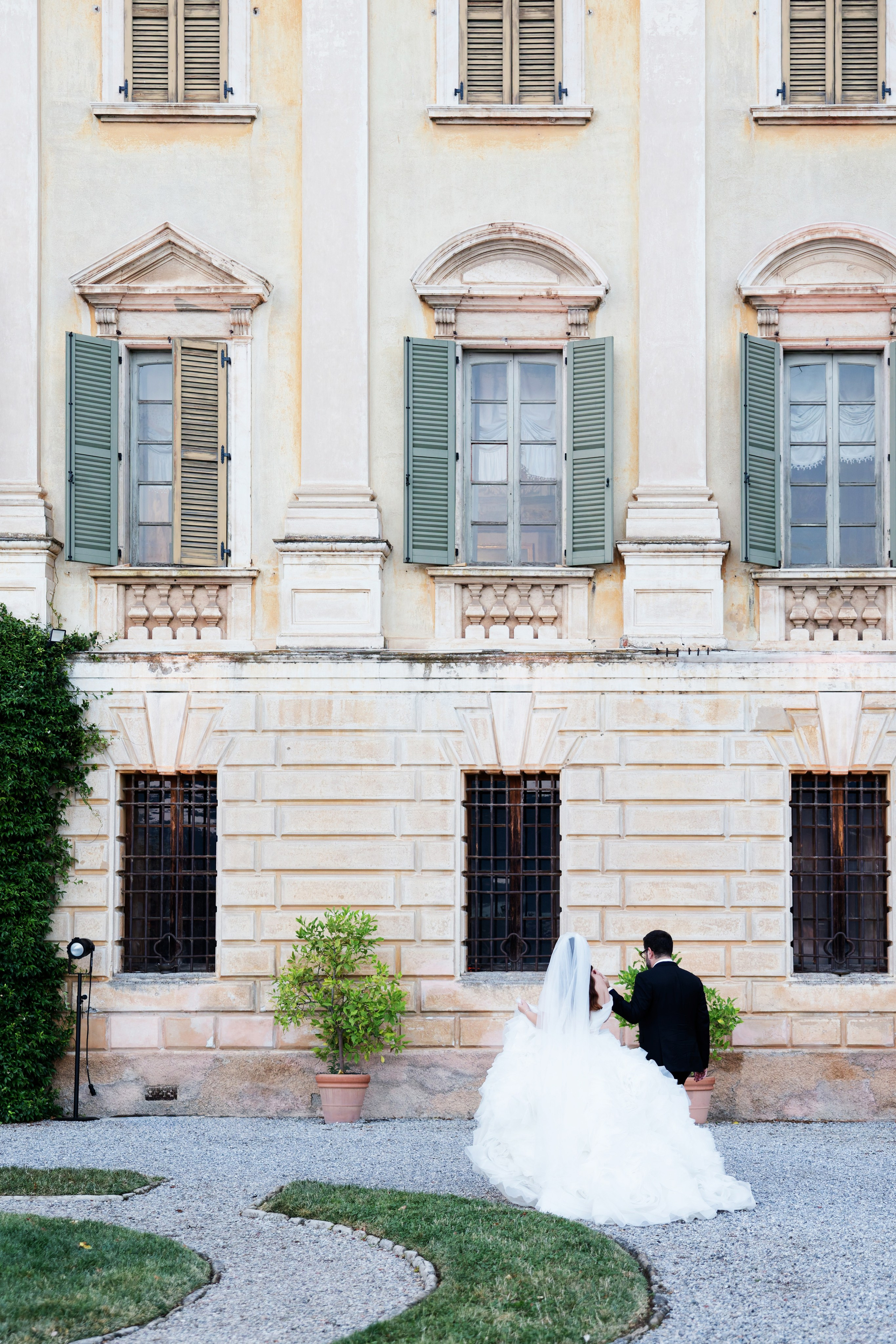 Wedding at Villa Bettoni on Lake Garda