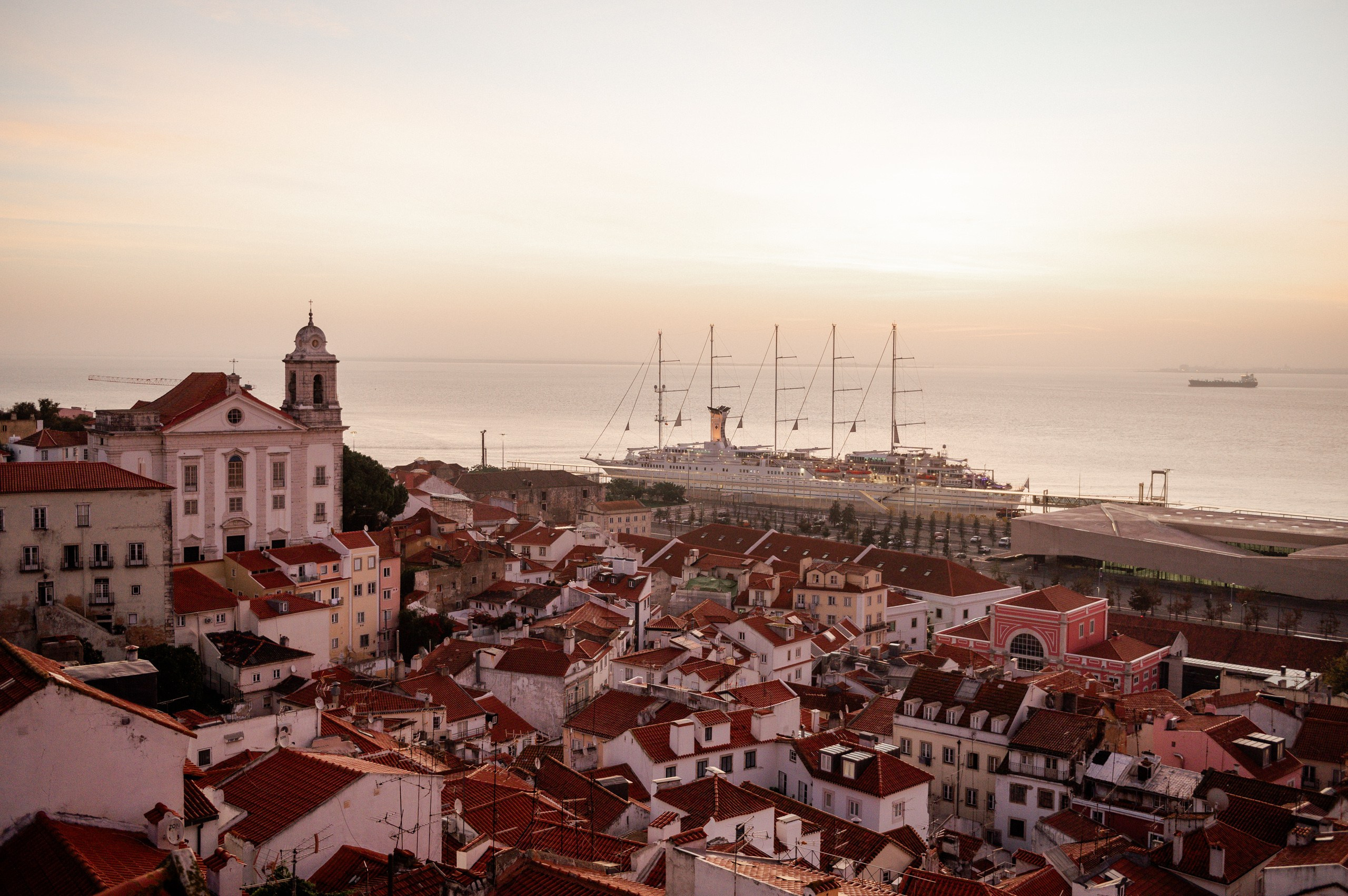 capture your family memories in Lisbon