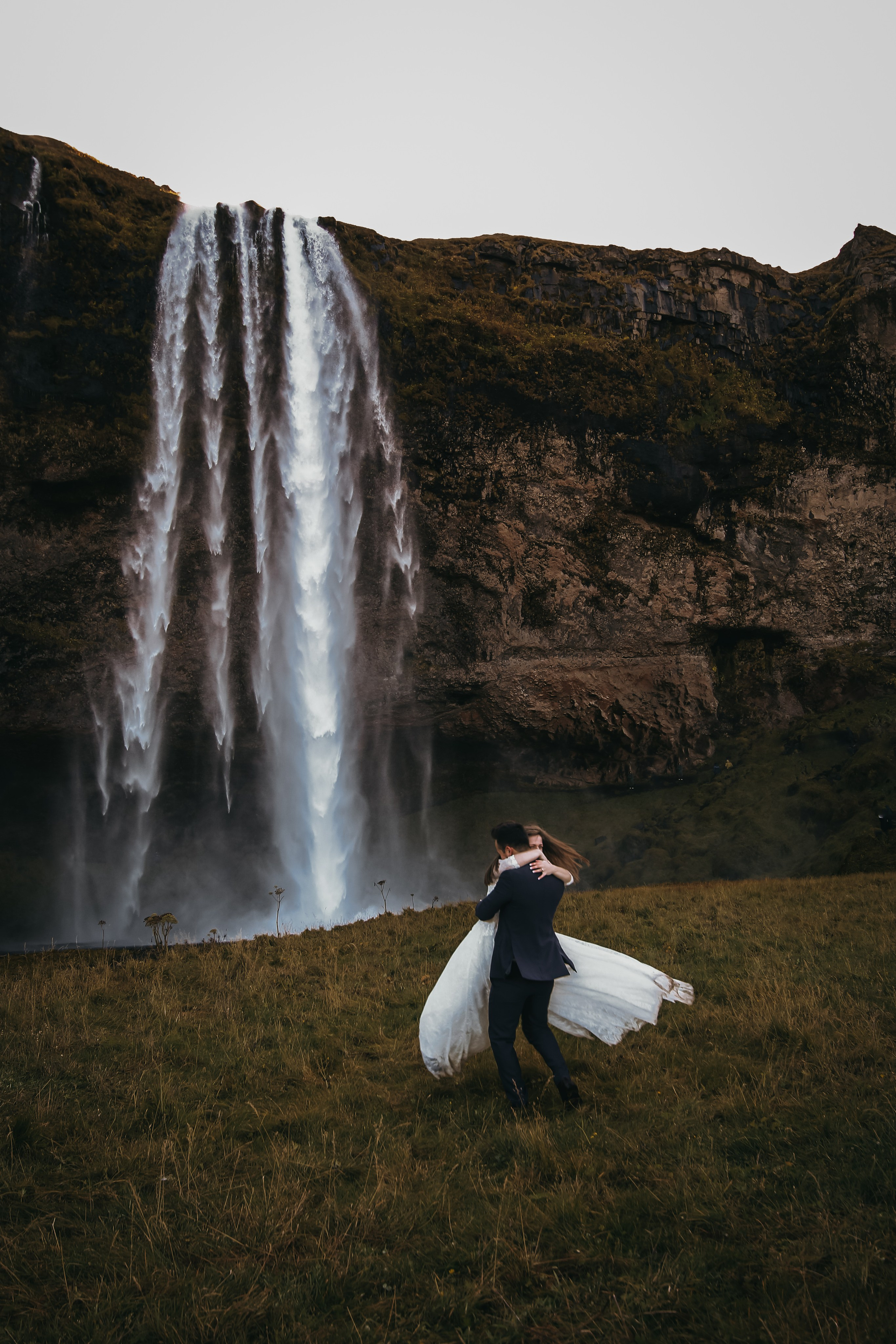 B & A. Fotograf Nunta Iasi - Hearts & Pictures