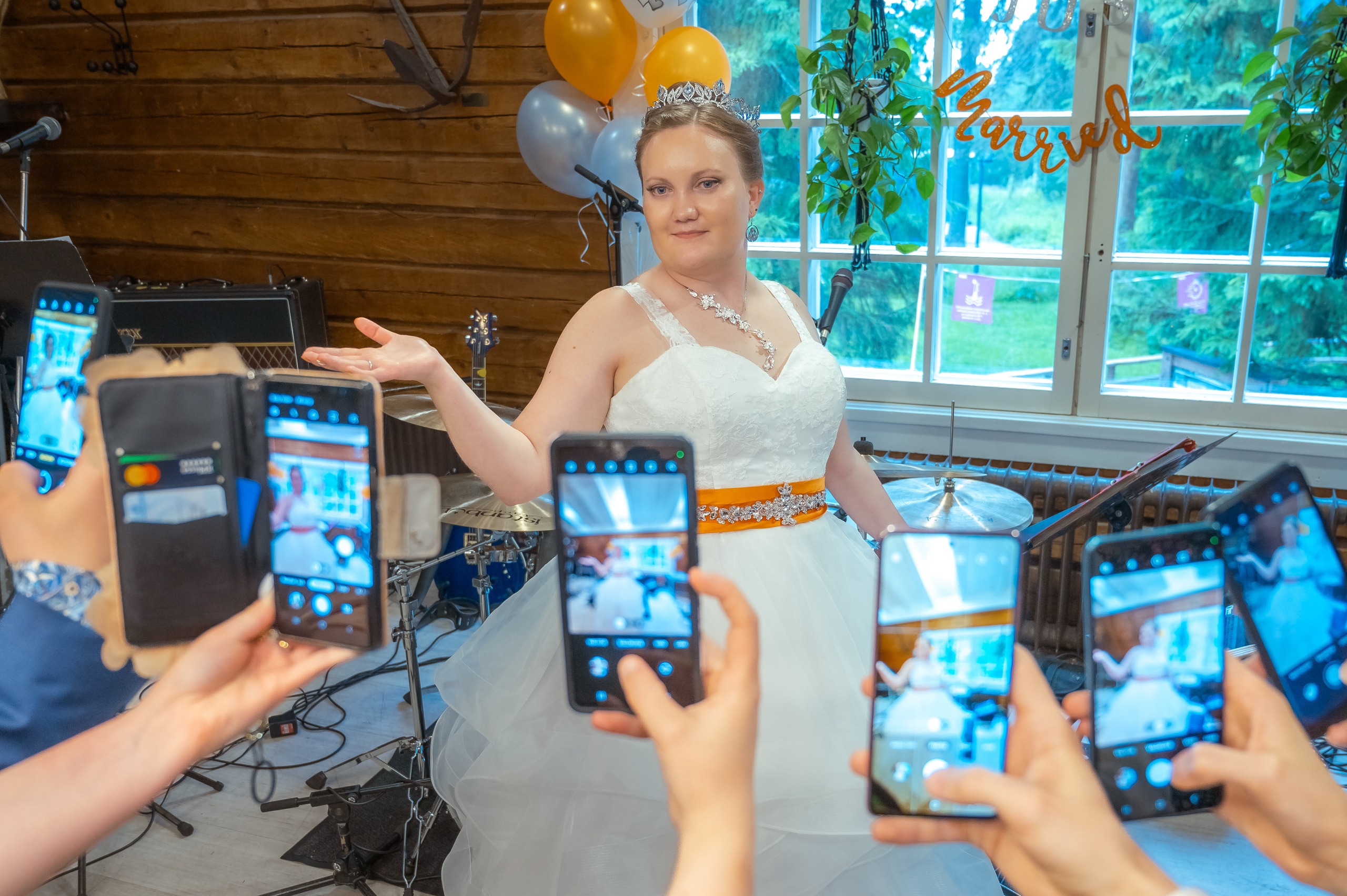 Häävalokuvaus. Kinosura Creative Studio Helsingissa ja Kuopiossa