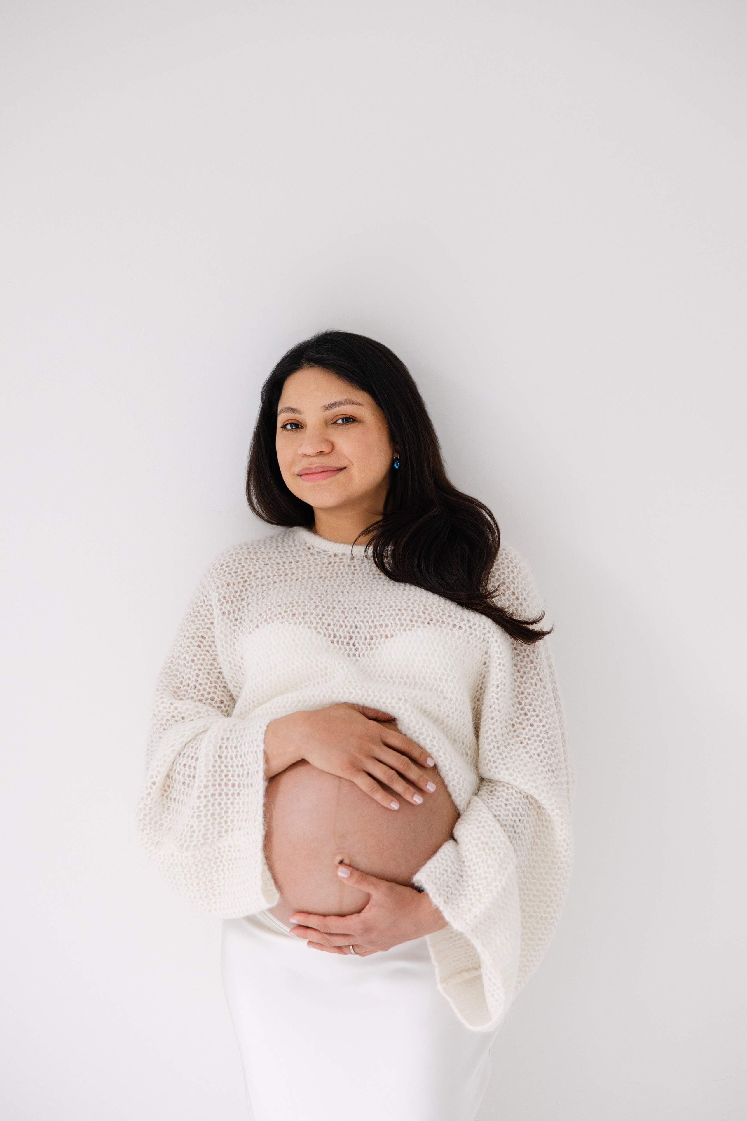 Zeitlose und moderne Schwangerschaftsfotografie in Zürich & Uster — natürlich, unkompliziert und ohne Kitsch. Wedding and Family Photographer Switzerland and Italy. Valeria Diaz