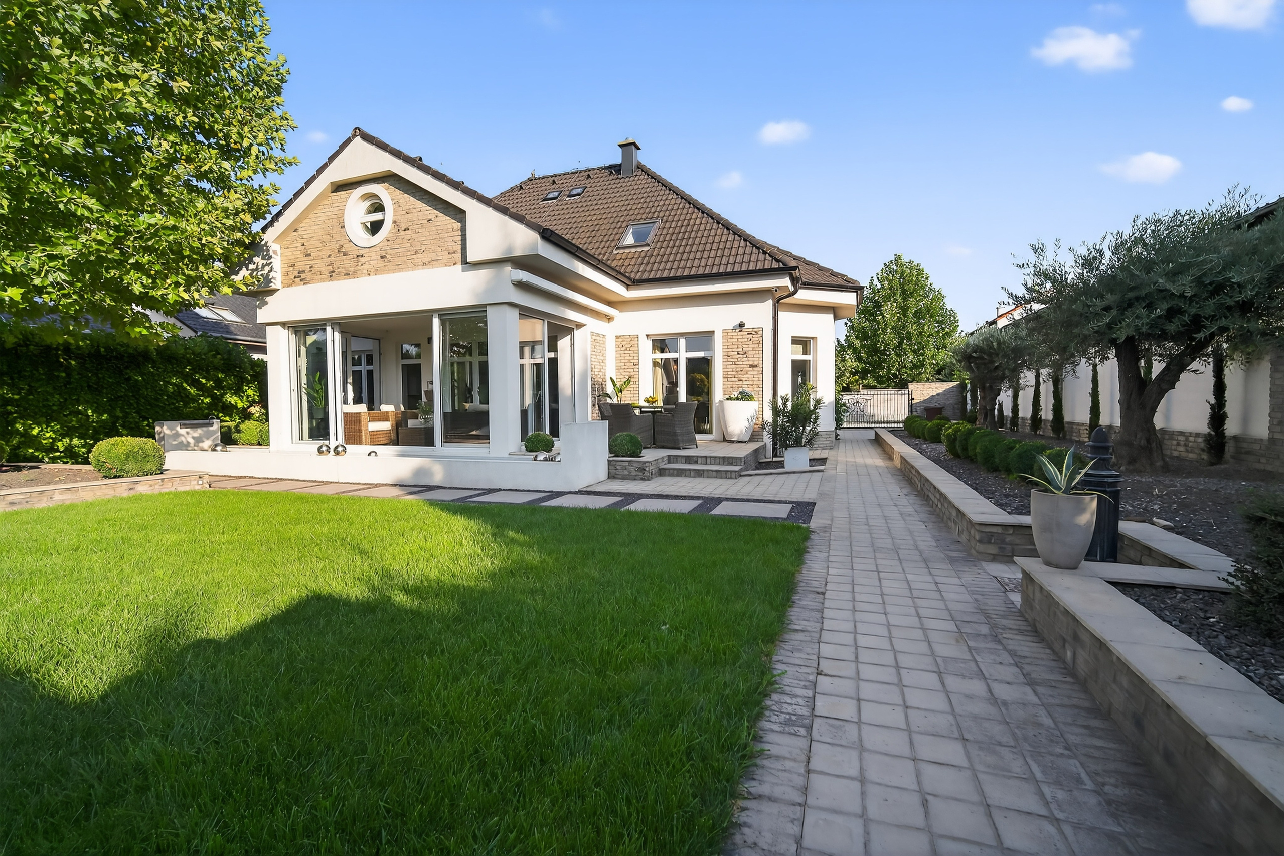 Jazdecká 18. Photographer and videographer in Norway and Slovakia Andrea Zemko