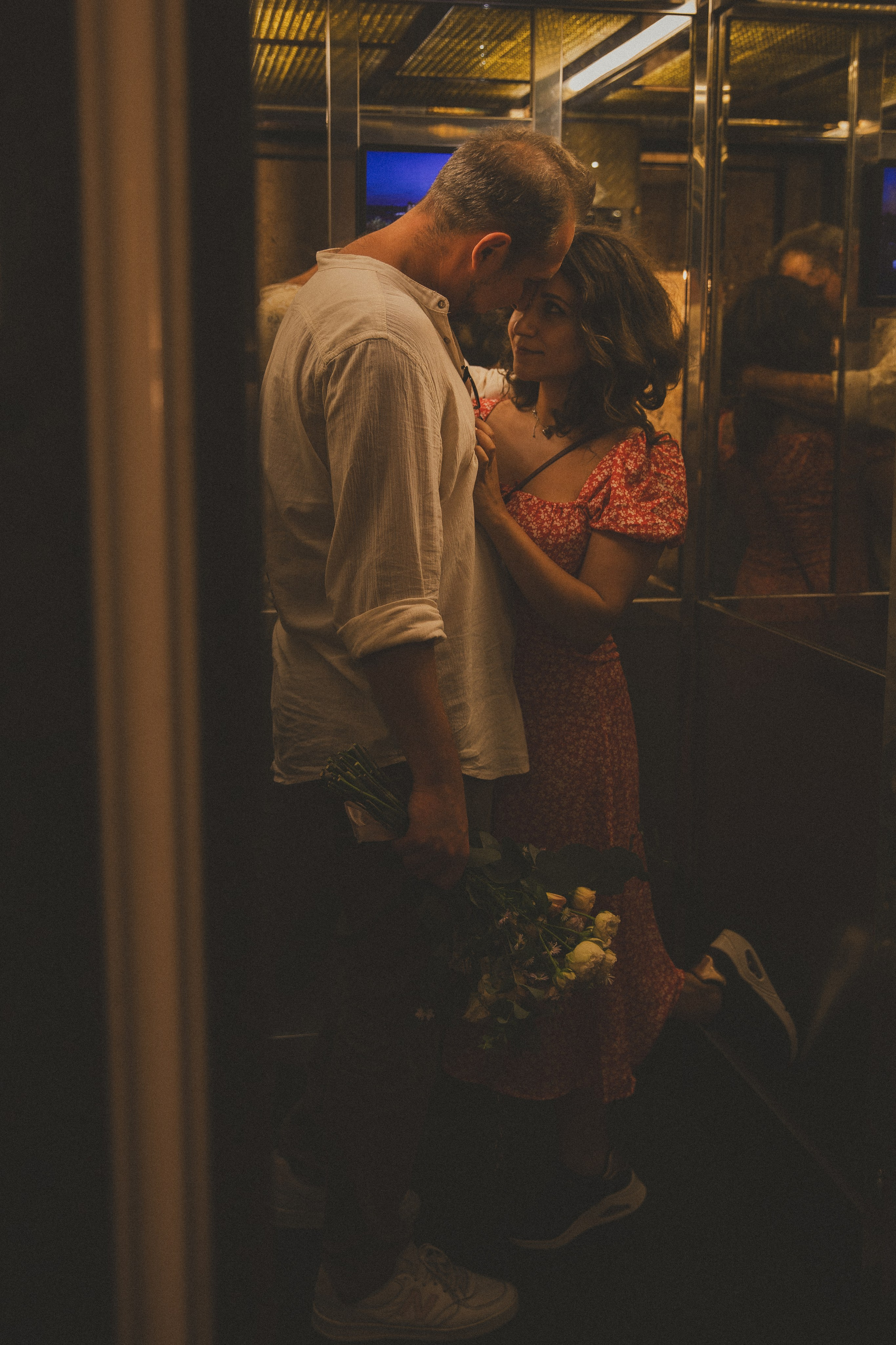 LOVE STORY. Elizaveta Razumova: Cinematic Photography for Love, Weddings, Portraits & Brands