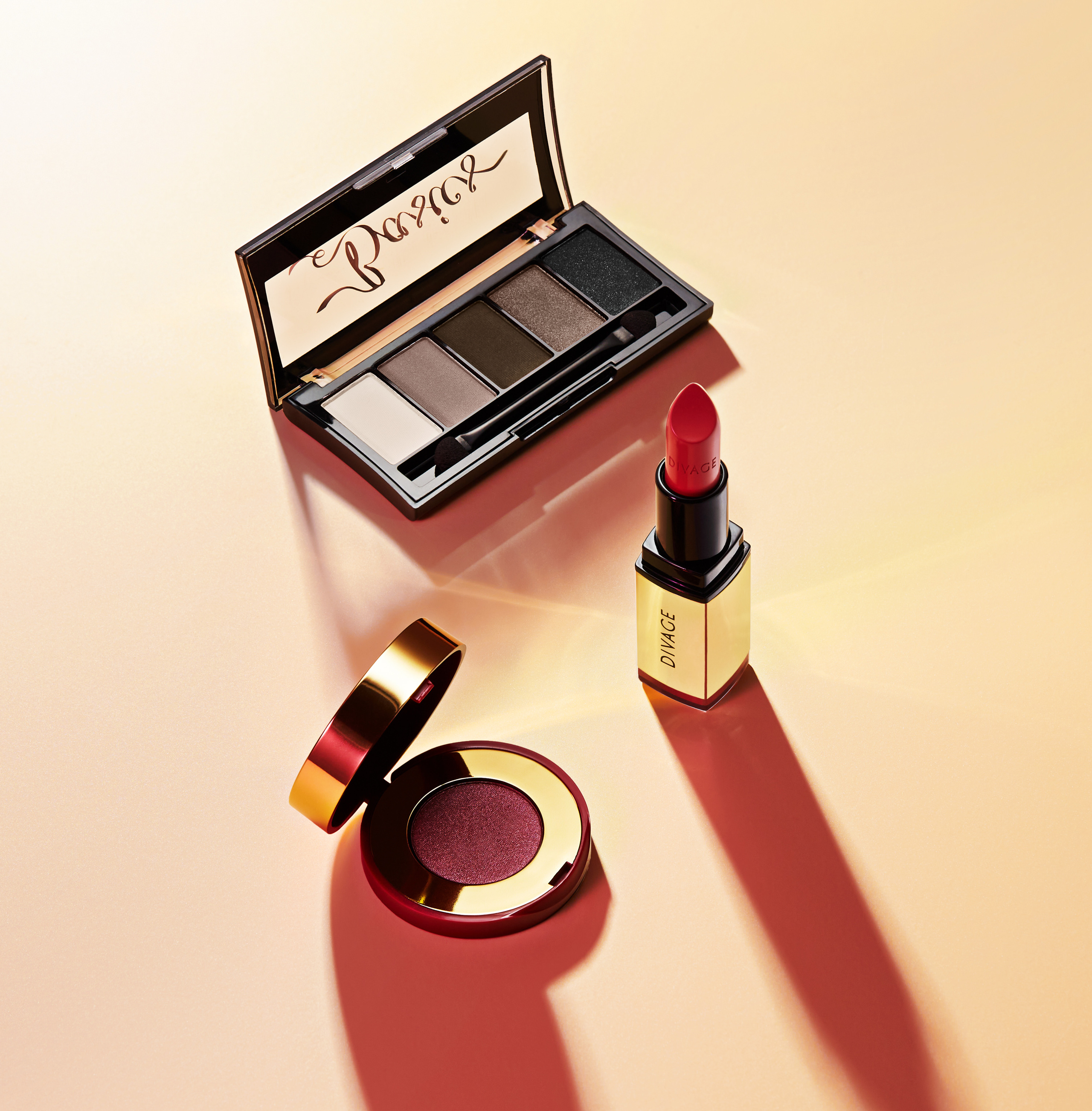 Retouche des photos en France. Photographe et retoucheuse des images des produits à Avignon en France