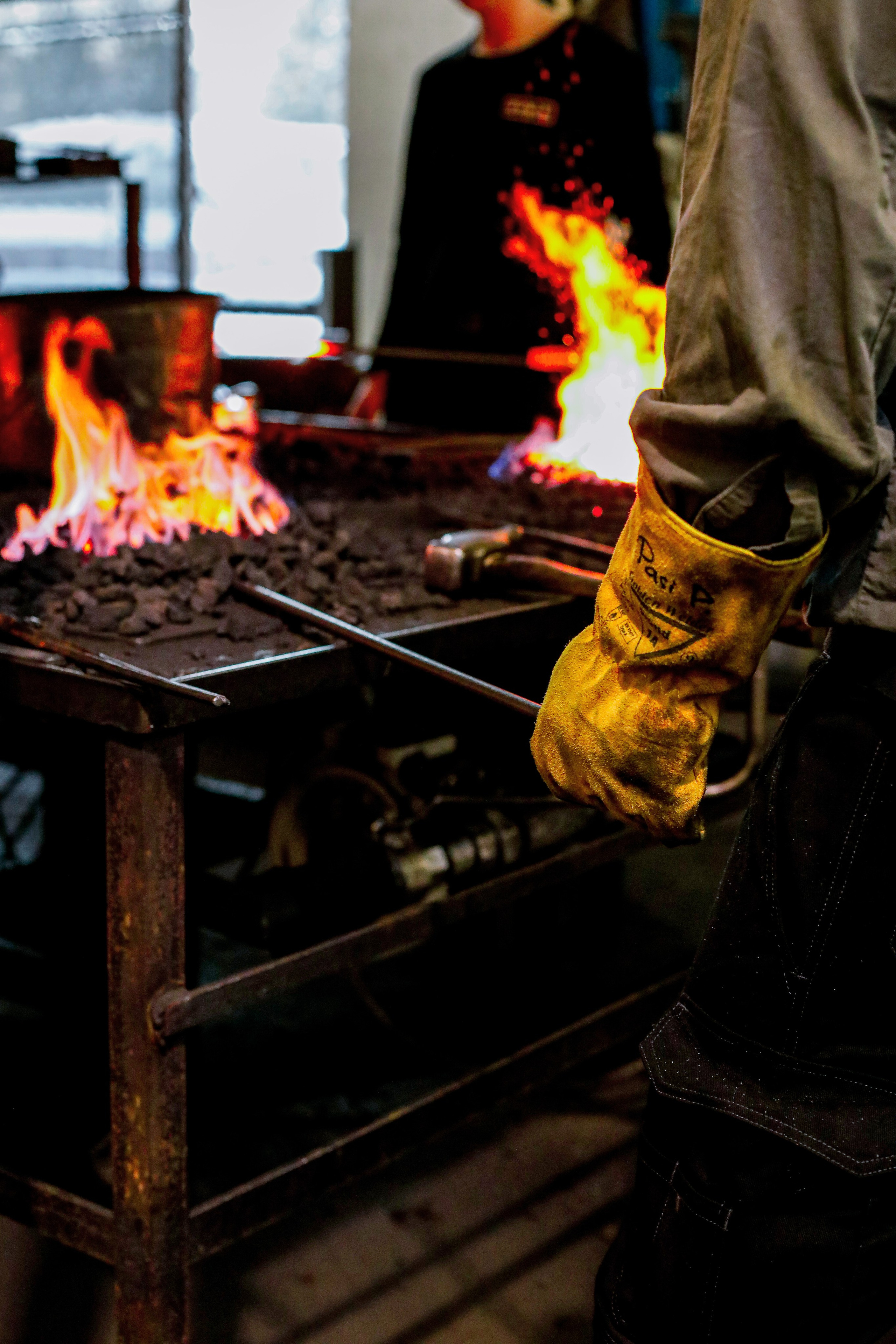 Metalli- ala. Ekaterina Mansur, muotokuvafotografi Suomessa (Helsingissä ja Uudellam