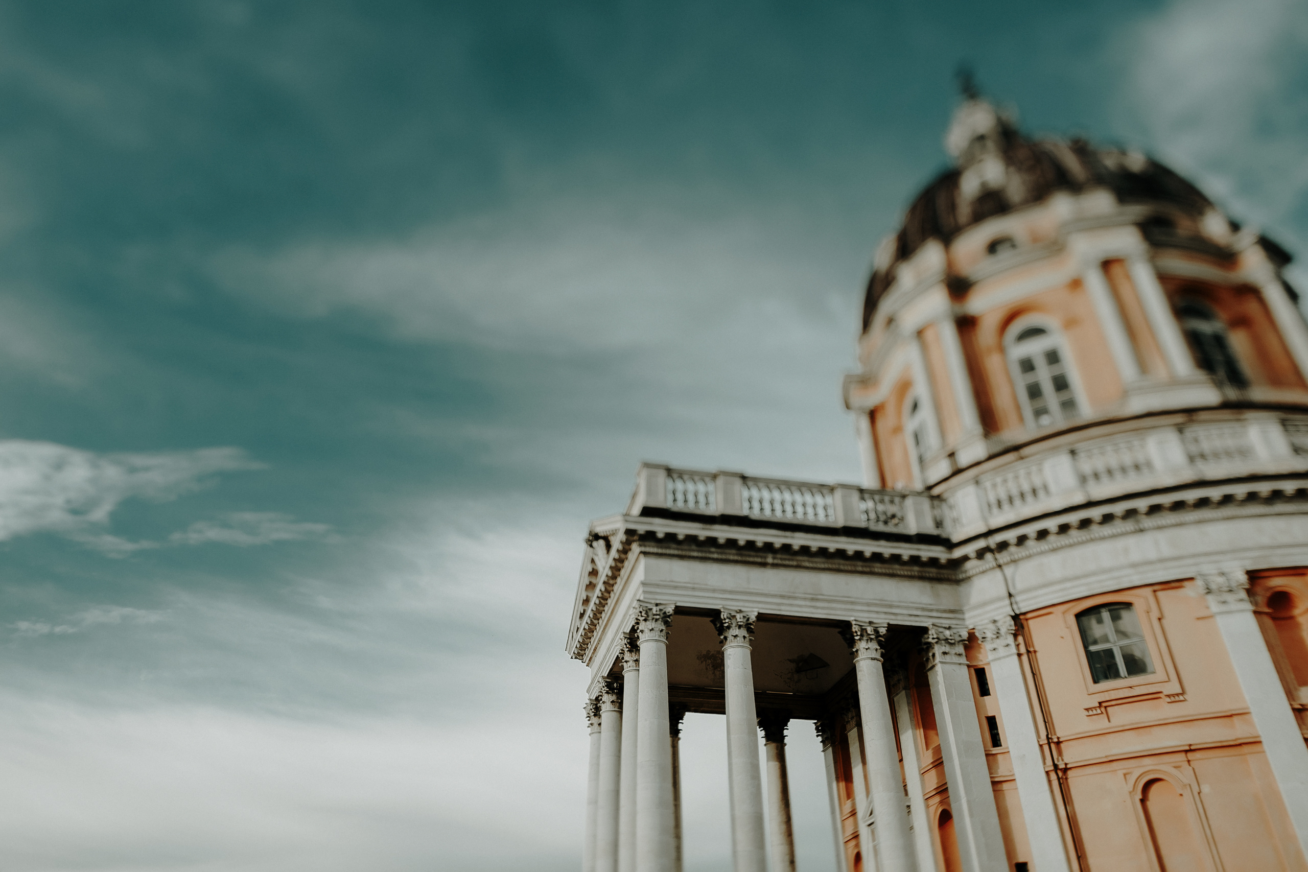 Dragoste pe val de mare -Insula Elba-. Servicii Foto Video în Chișinău și Europa ID-Brothers