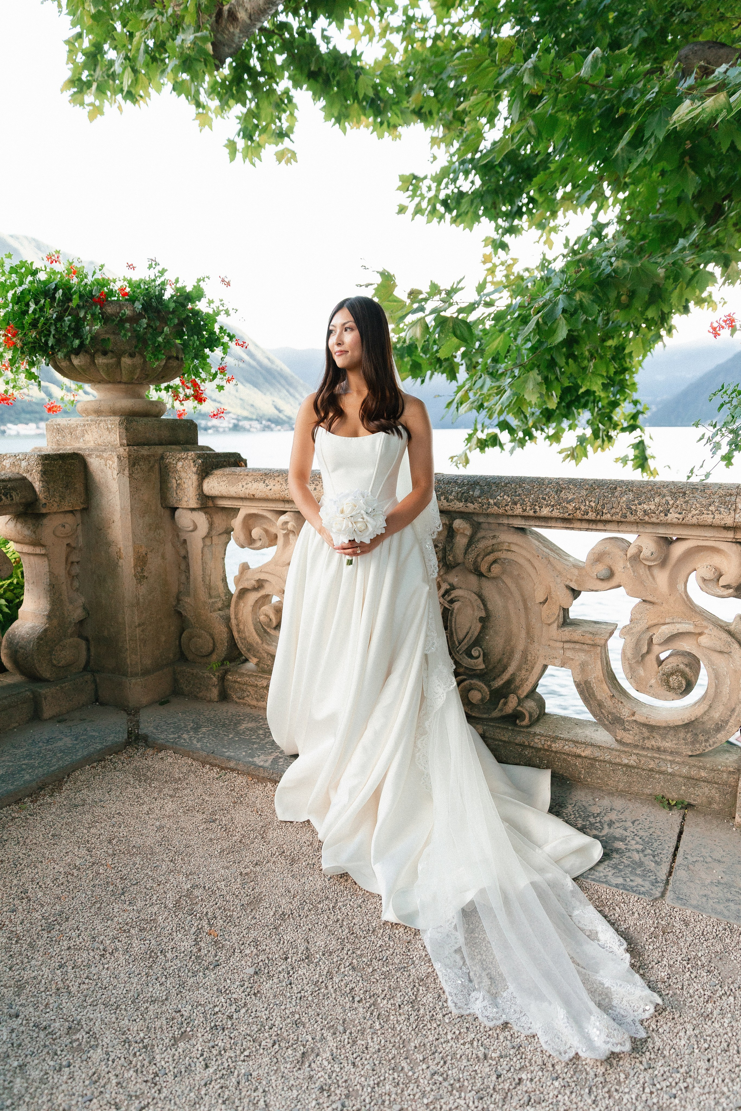 Lily & Zach, Villa del Balbianello. Photographer in Italy Anna Linnik