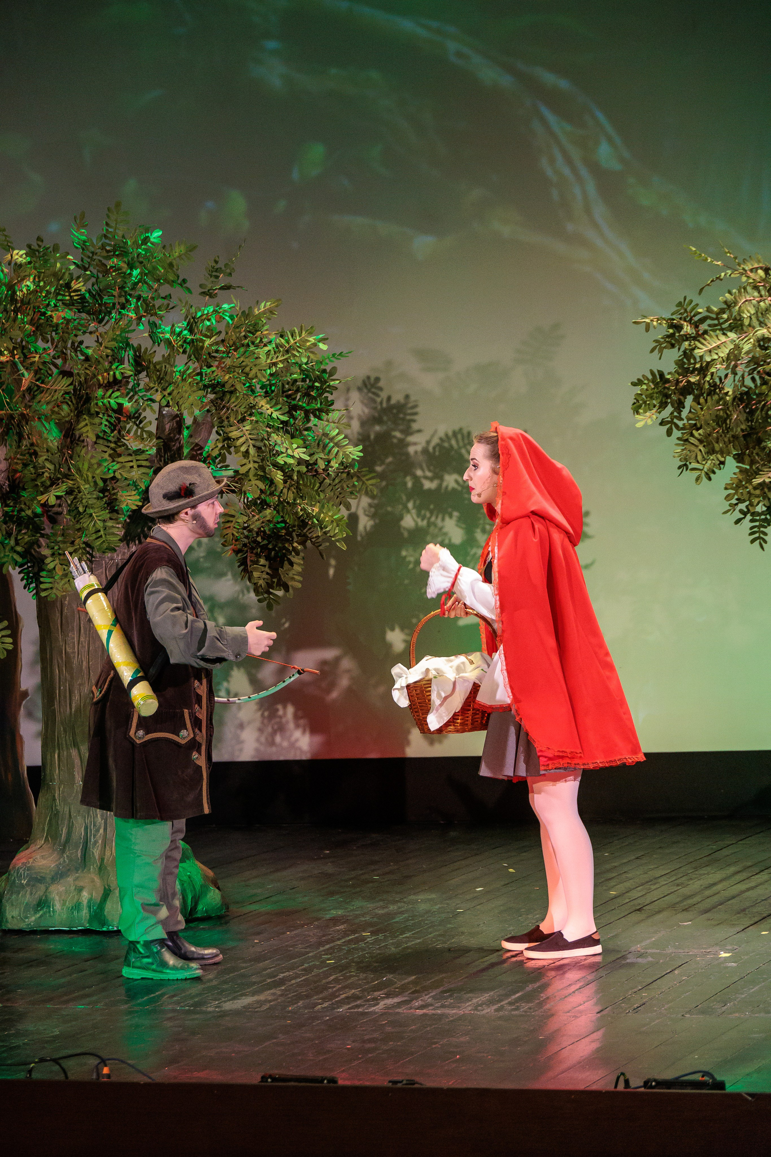 Povestea Scufita Rosie. Clounella. ✔️ Servicii foto si video in Chisinau Moldova - Cinematic.md