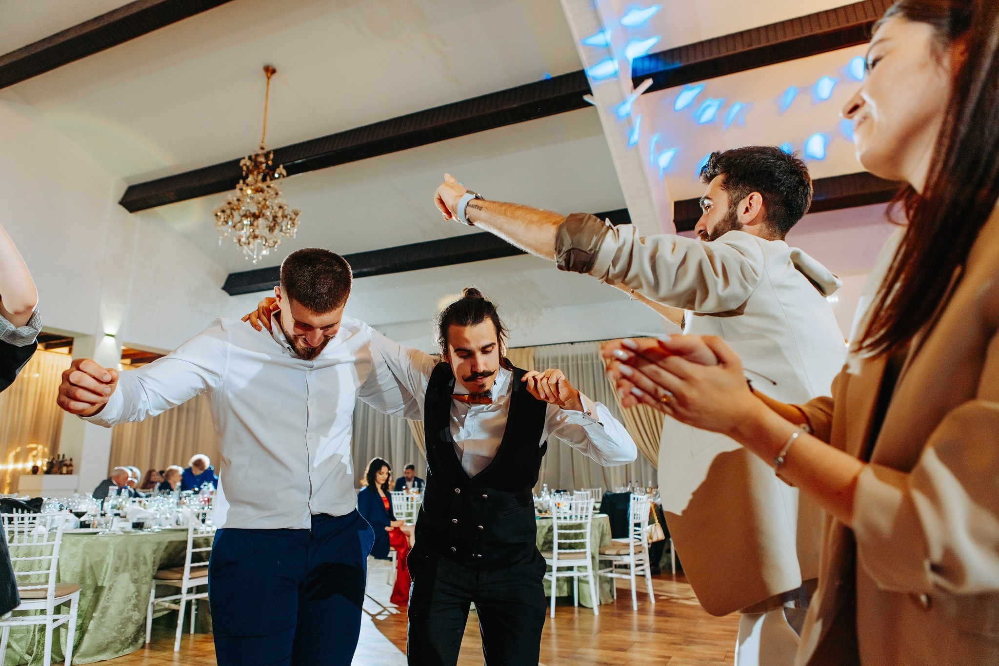 Radu si Diana. Wedding photographer and videographer