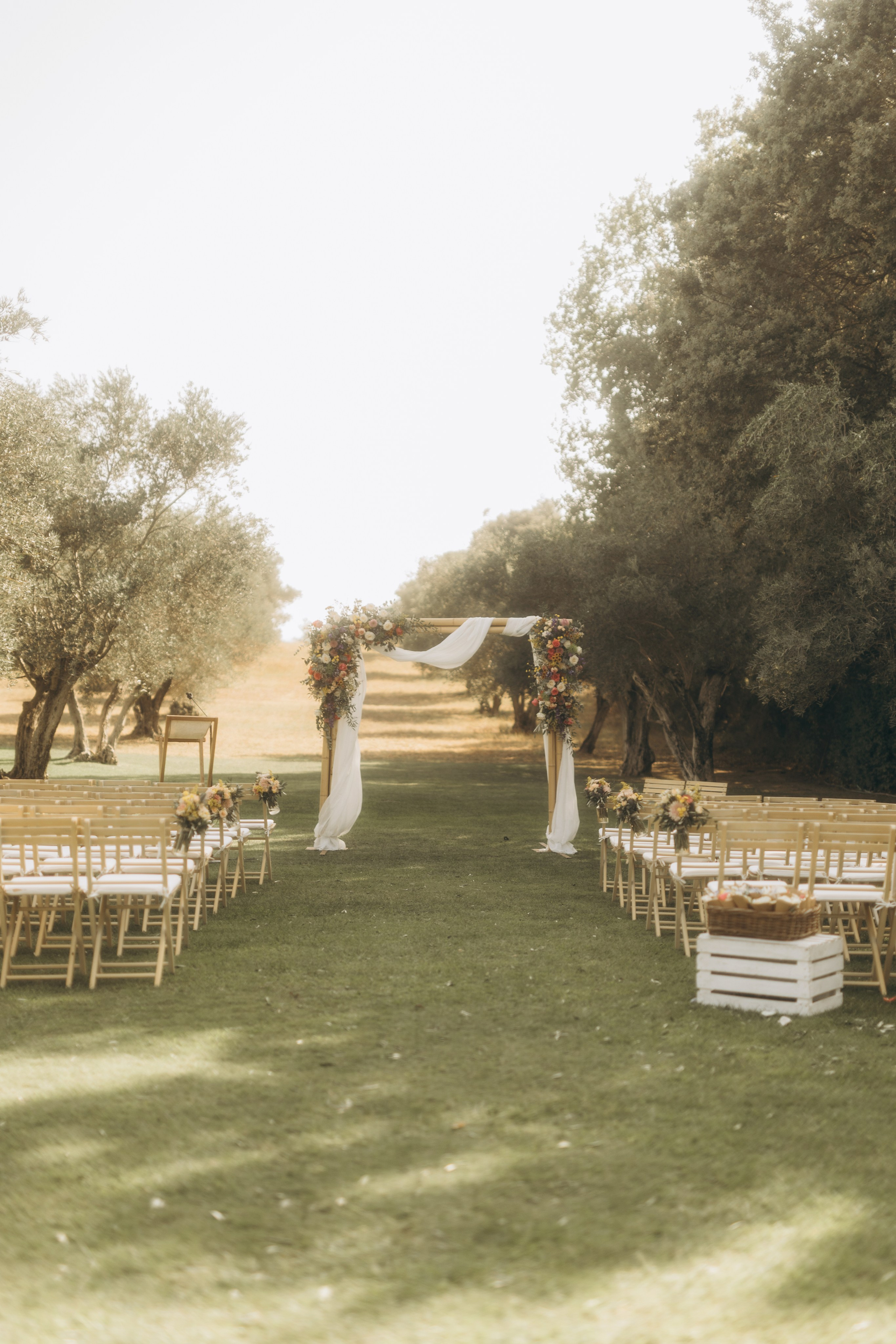 Lauren & Jamie. Hotel Castell d’Emporda. Paola wedding photographer / videographer in Barcelona