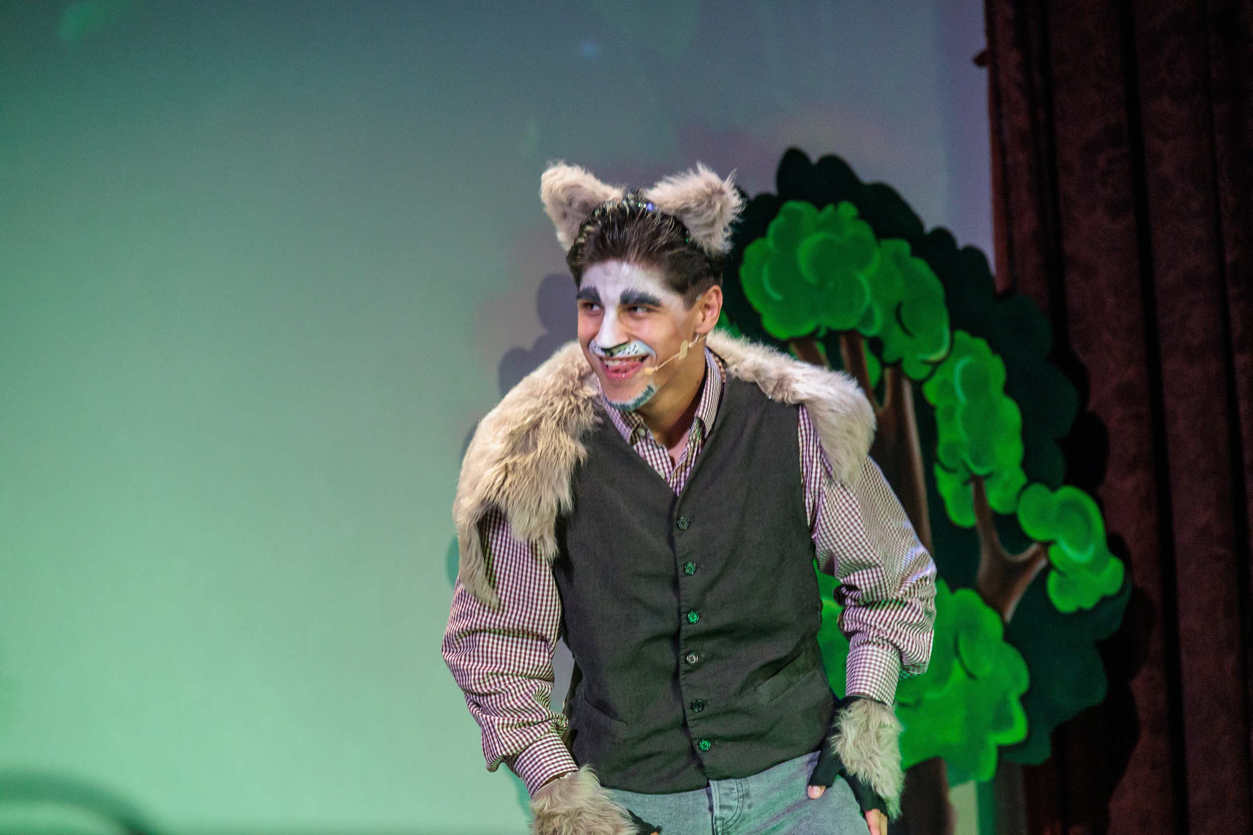 Povestea Scufita Rosie. Clounella. ✔️ Servicii foto si video in Chisinau Moldova - Cinematic.md