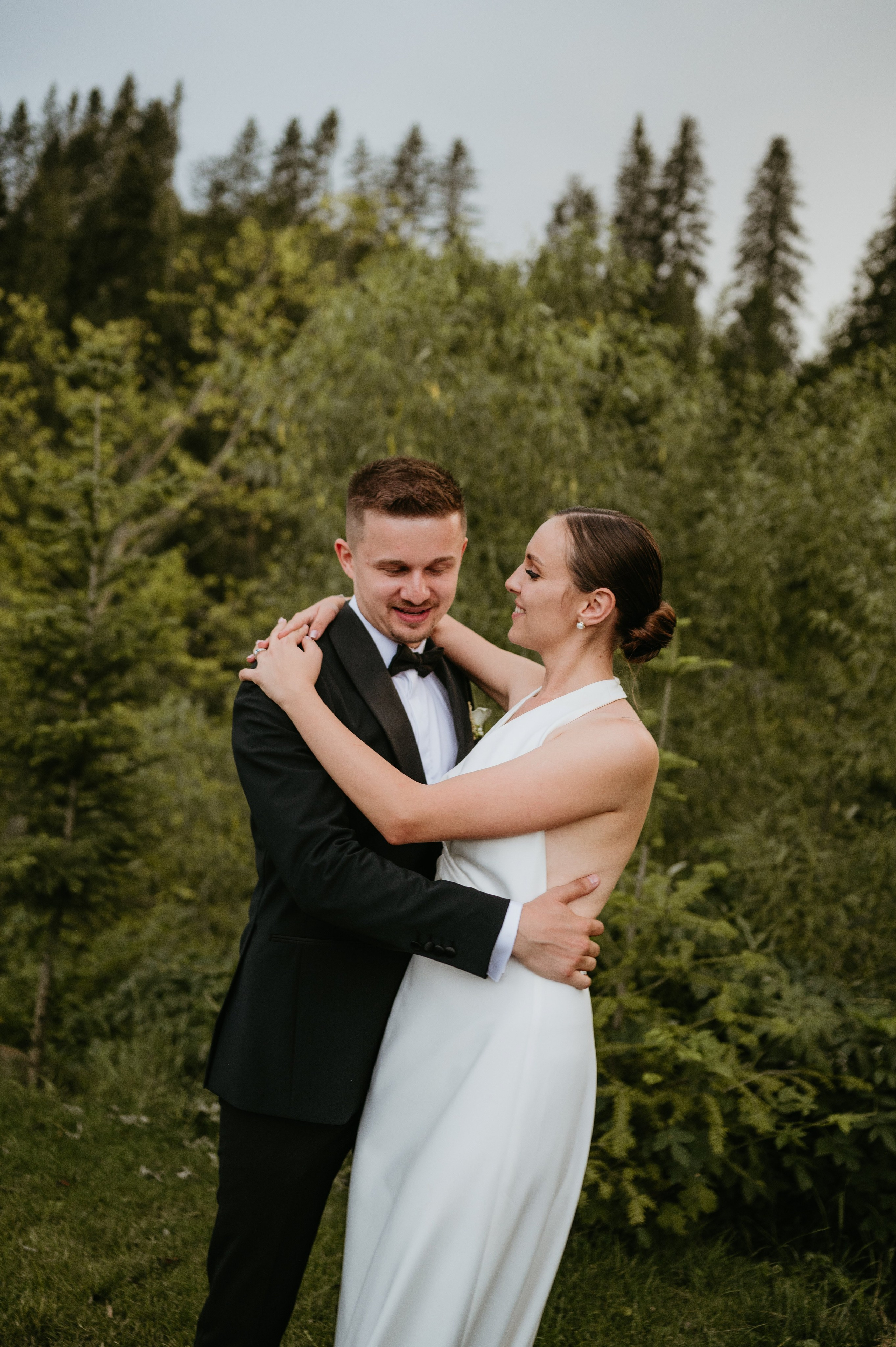 Rodica și Claudiu - O nuntă autentică și plină de emoție la Golden Forest. Valentin Melen - fotograf de nunta 🤍