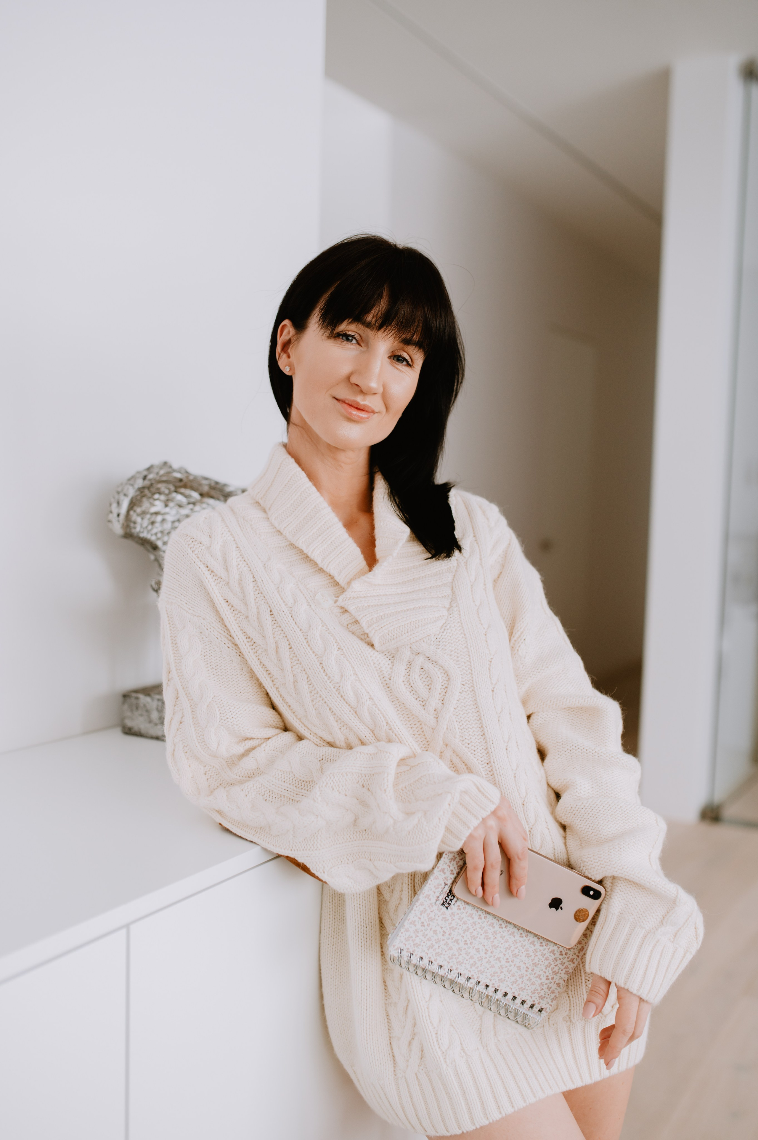 Yulia Dottera Aromatouch. ANNA-MARIA PHOTO CONTENT CREATOR — фотограф, эстет, художник и визуальный эксперт в Instagram, работающий в Праге