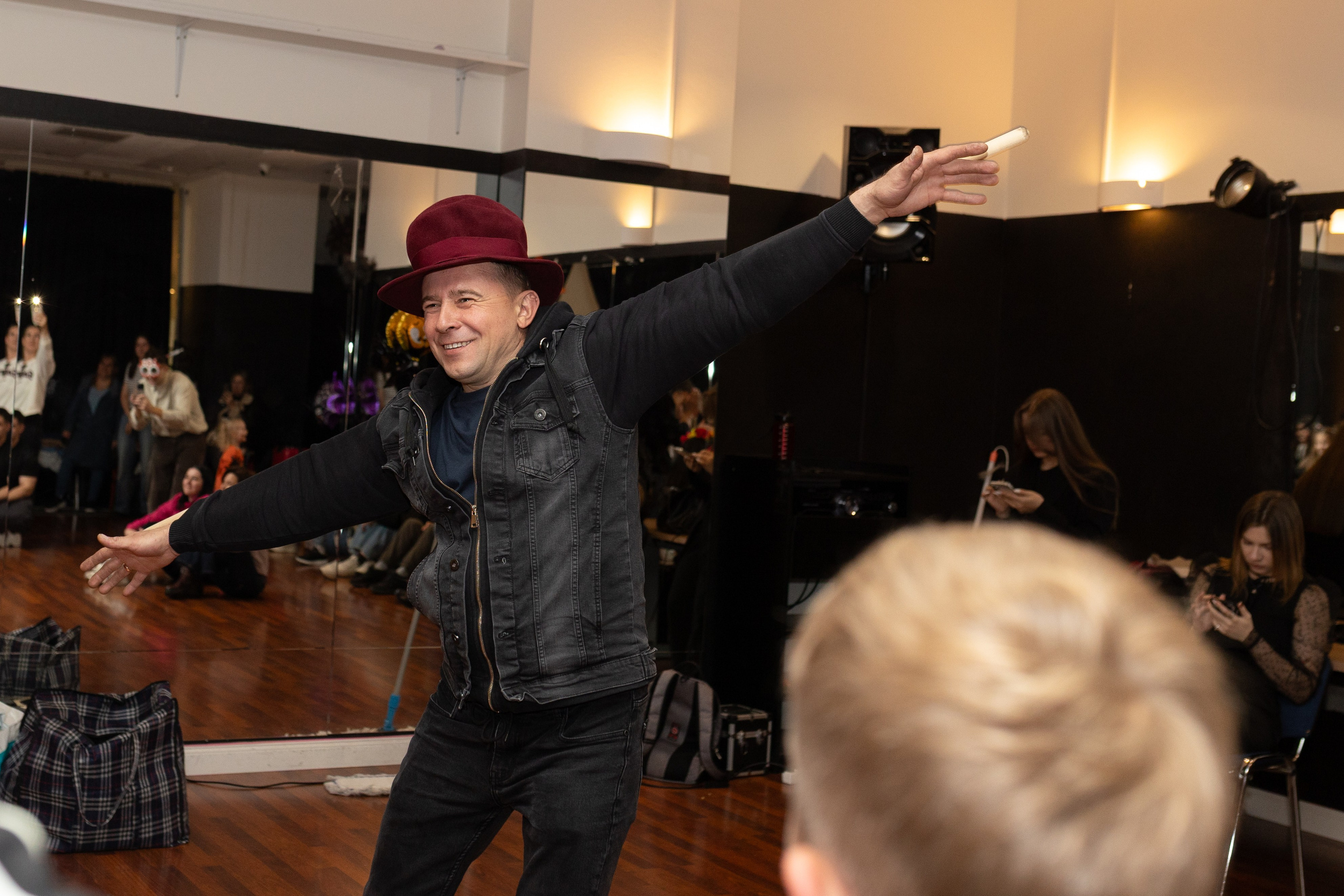 Leo dance studio Helloween 2025. Семейный и детский фотограф в Варшаве Мила Бобровская