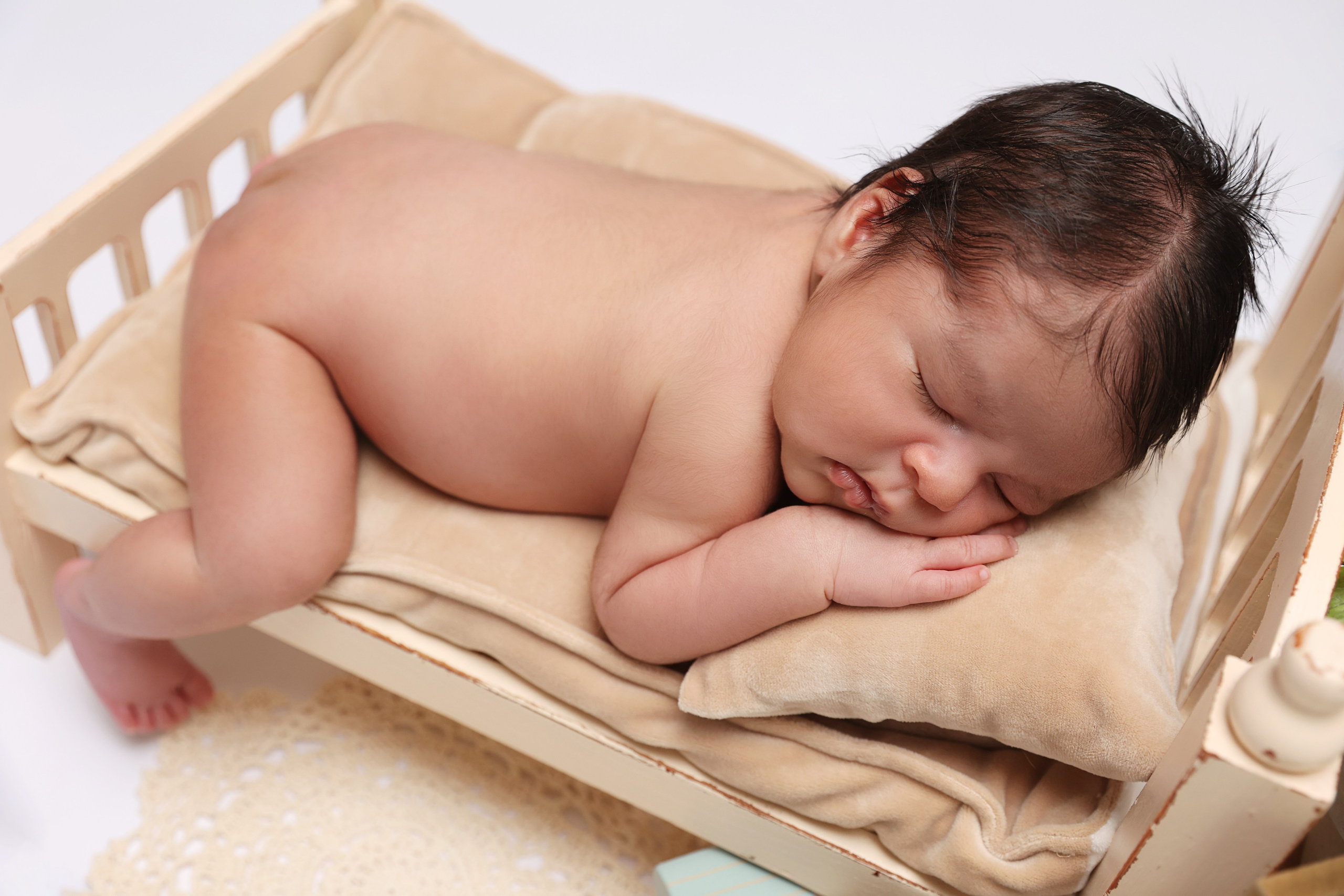 Nueva Sesión Embarazo En Estudio. Fotografía de Eventos, Embarazo y Familiar en Pirineos