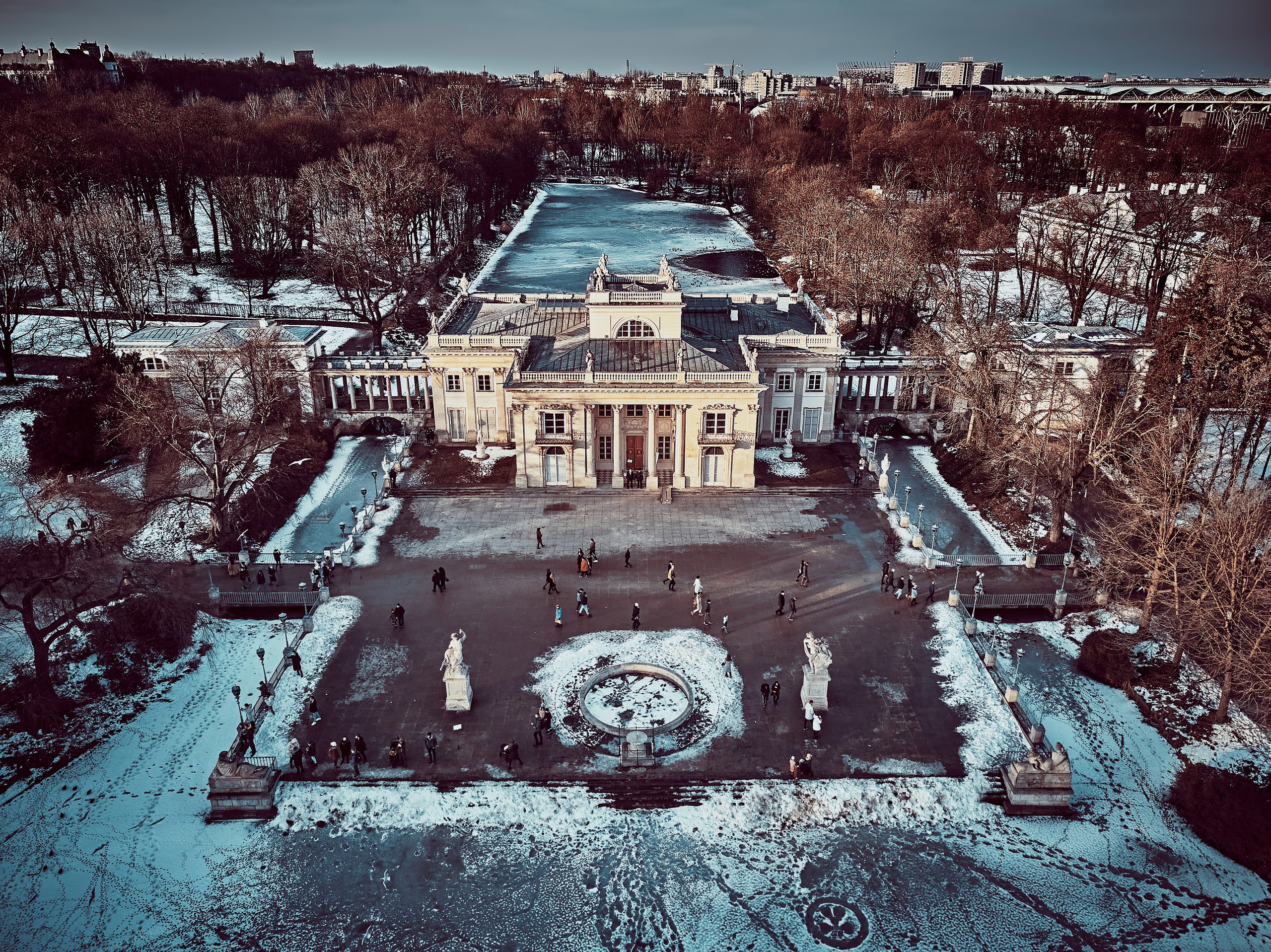„Mam tak samo jak Ty…” - Warszawa z lotu ptaka. Andriej Szypilow — Photography & Videography