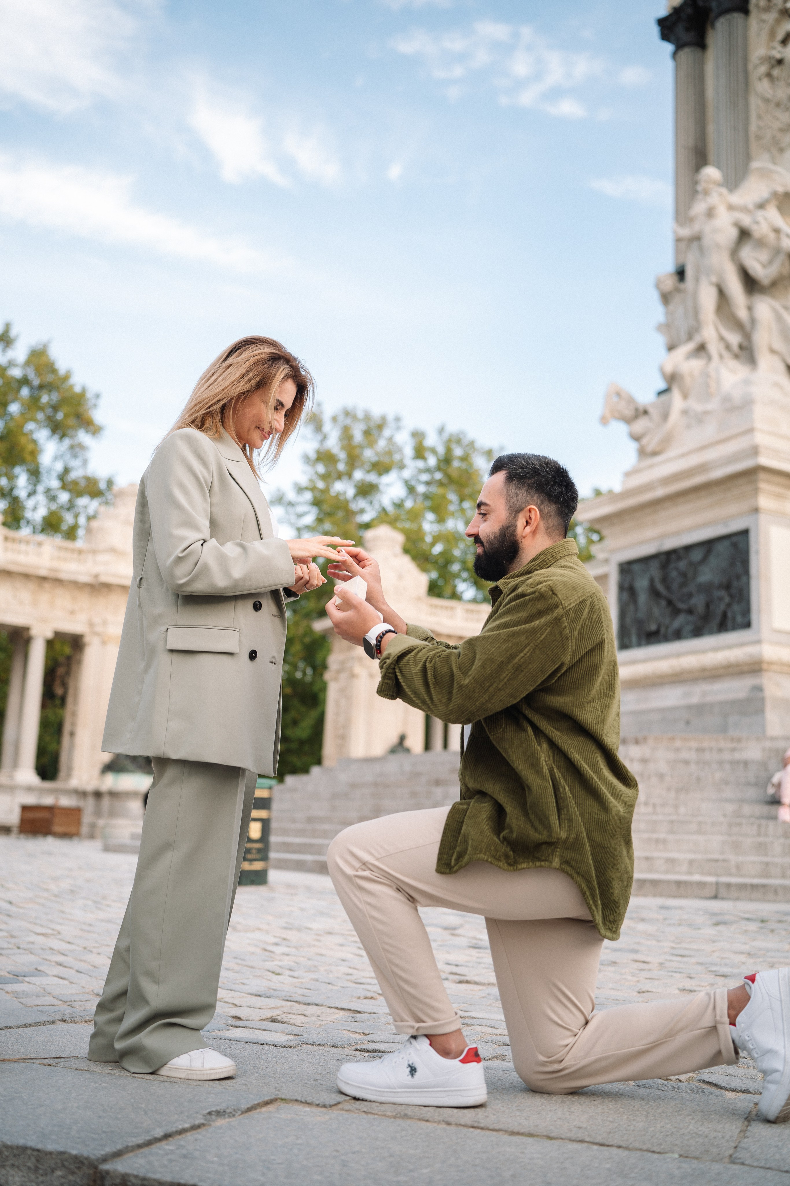 Couple photoshoot Spain. Photographer in Madrid, Spain. Alyona Belyaninova