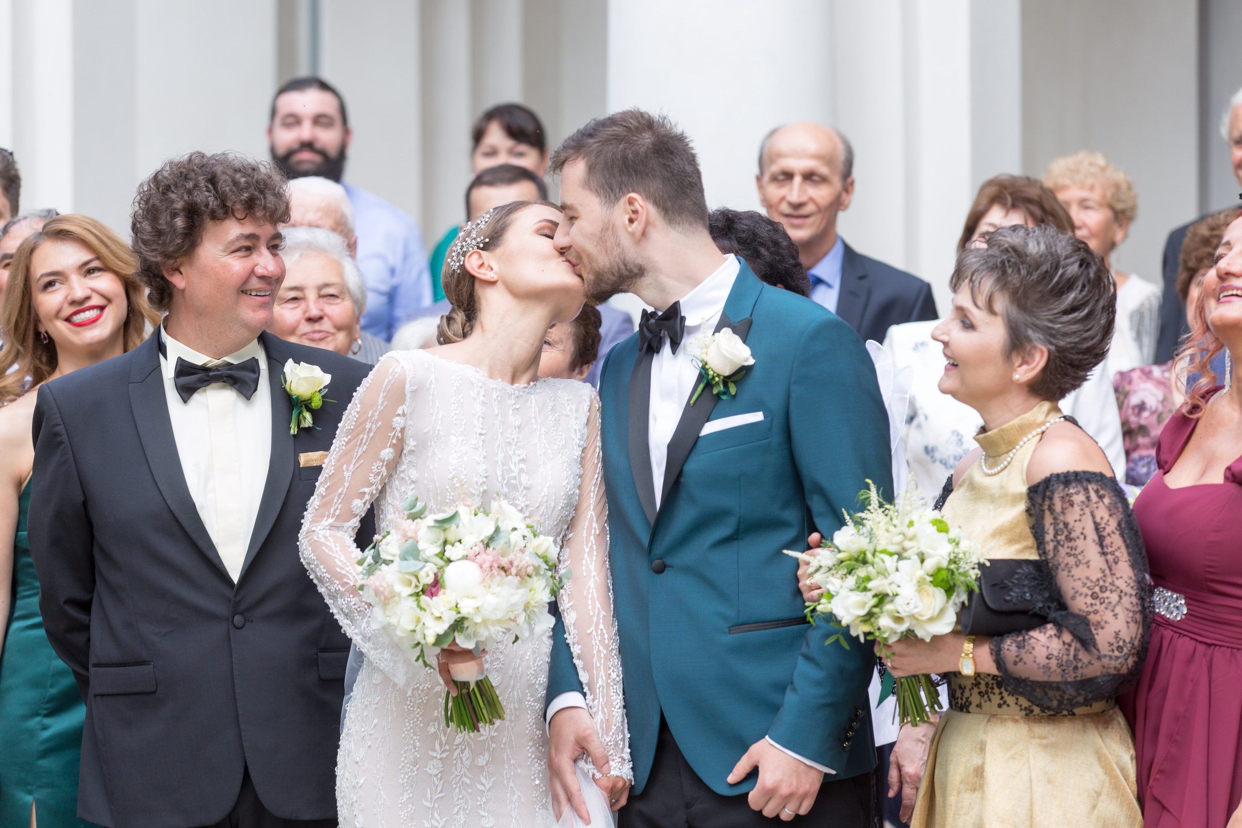 Wedding photographer, Bucharest wedding photographer, photo offer 2024, wedding photo offer, special wedding photographer, wedding photo services, wedding photo-video, Wedding Photo & Video Team - Videographer Bucharest, Team: wedding photographer & videographer, wedding photographer offer , free dates, portrait photographer, bride, wedding dress, jewelry photographer, Wedding photographer