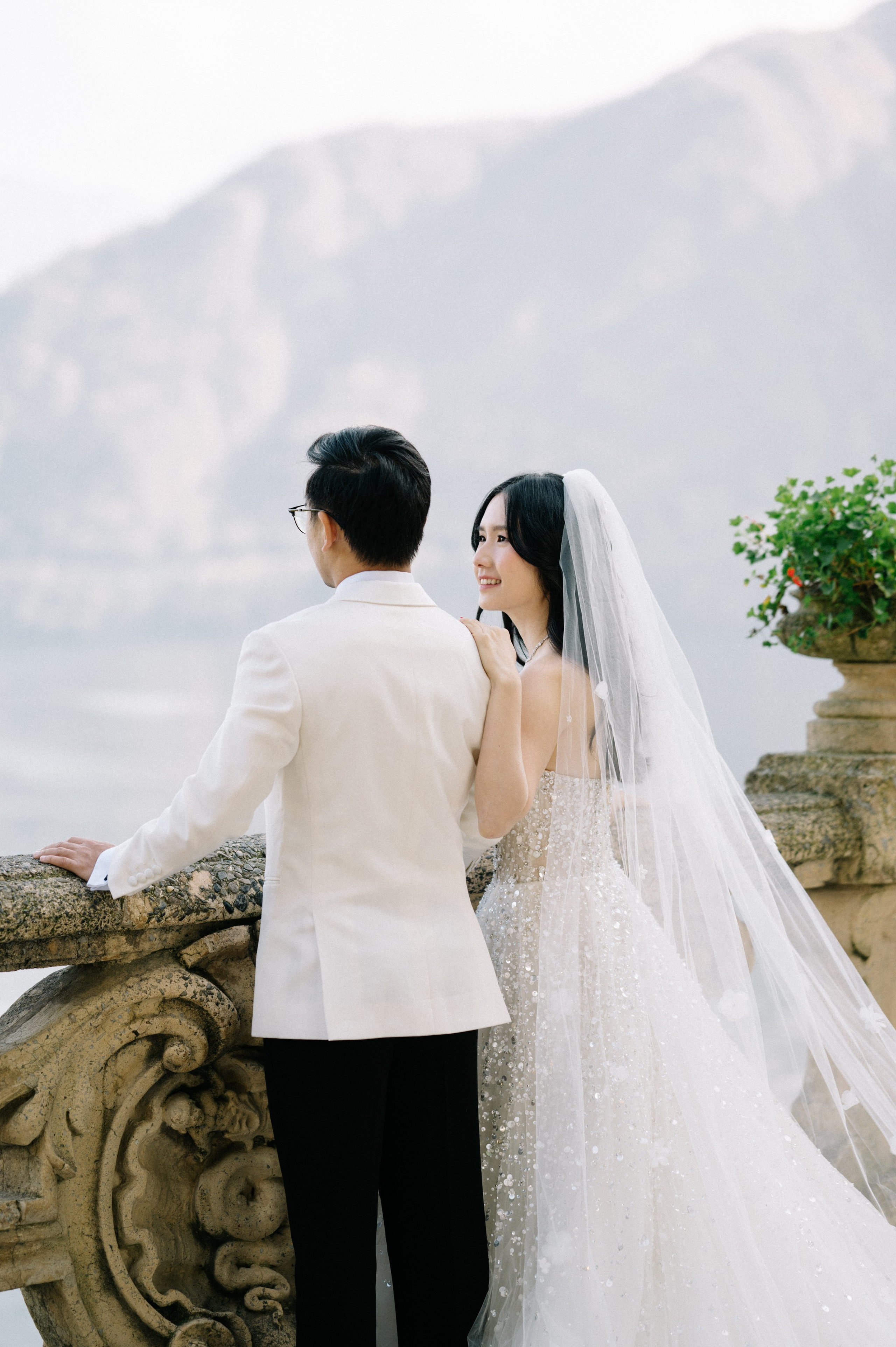 Lake Como. Lake Como Photographer — Proposal | Wedding | Elopement