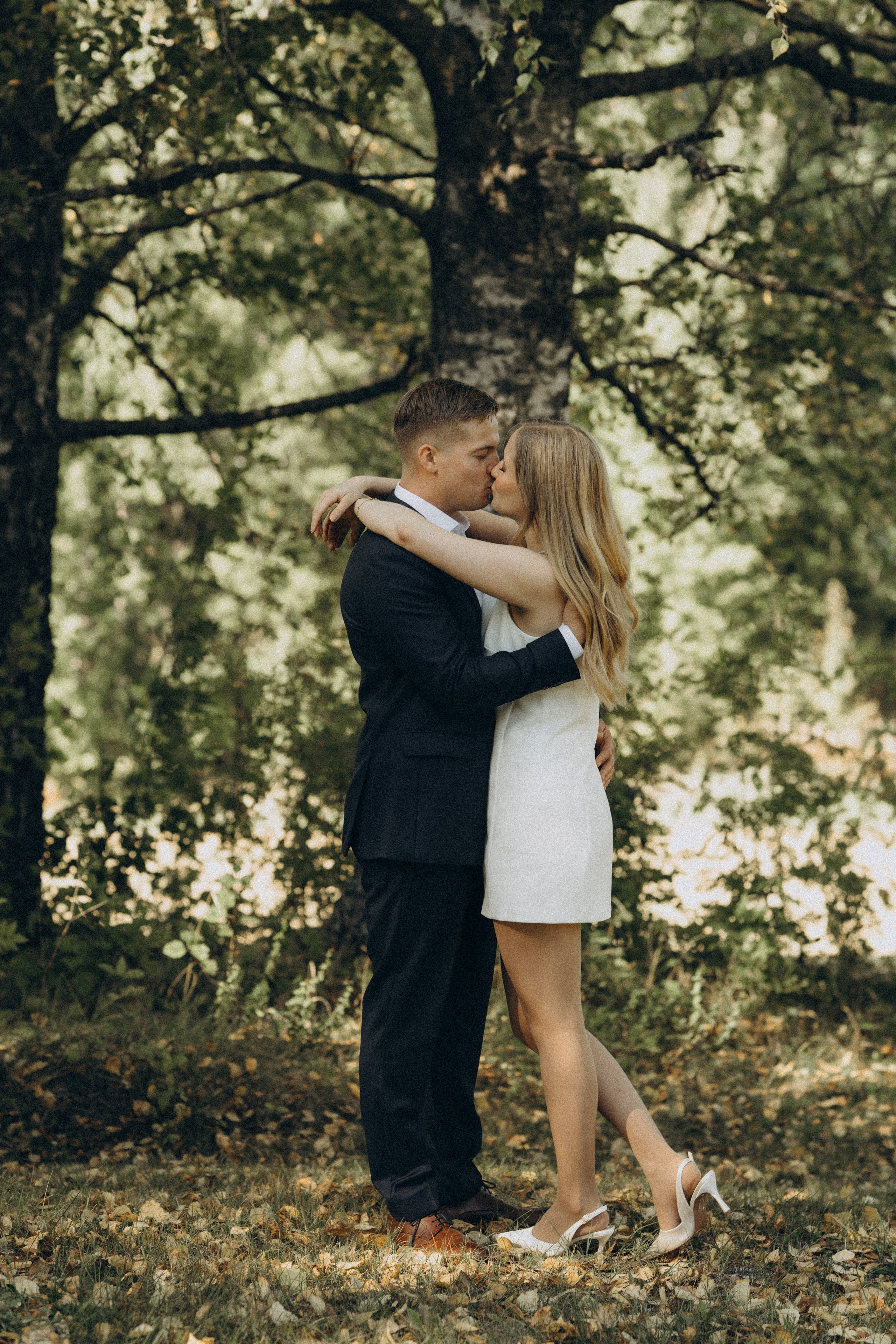 Wedding photo session in Pornainen. Wedding and portrait photographer in Helsinki Vickan O