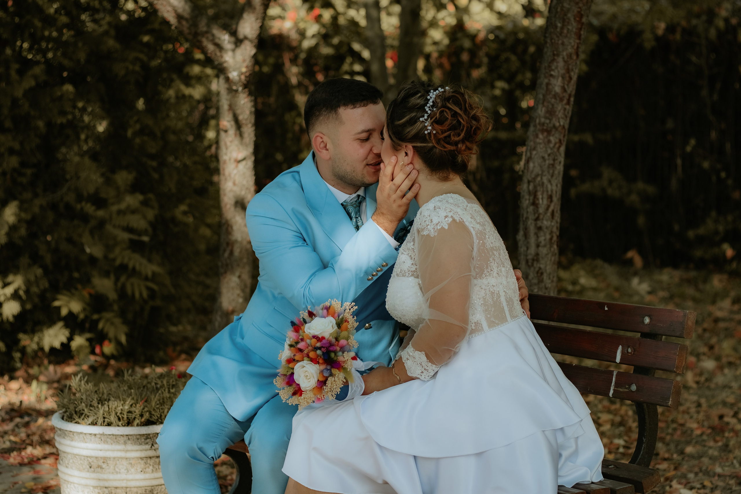 Ramona & Sebi. Fotograf si videograf — evenimente si studio