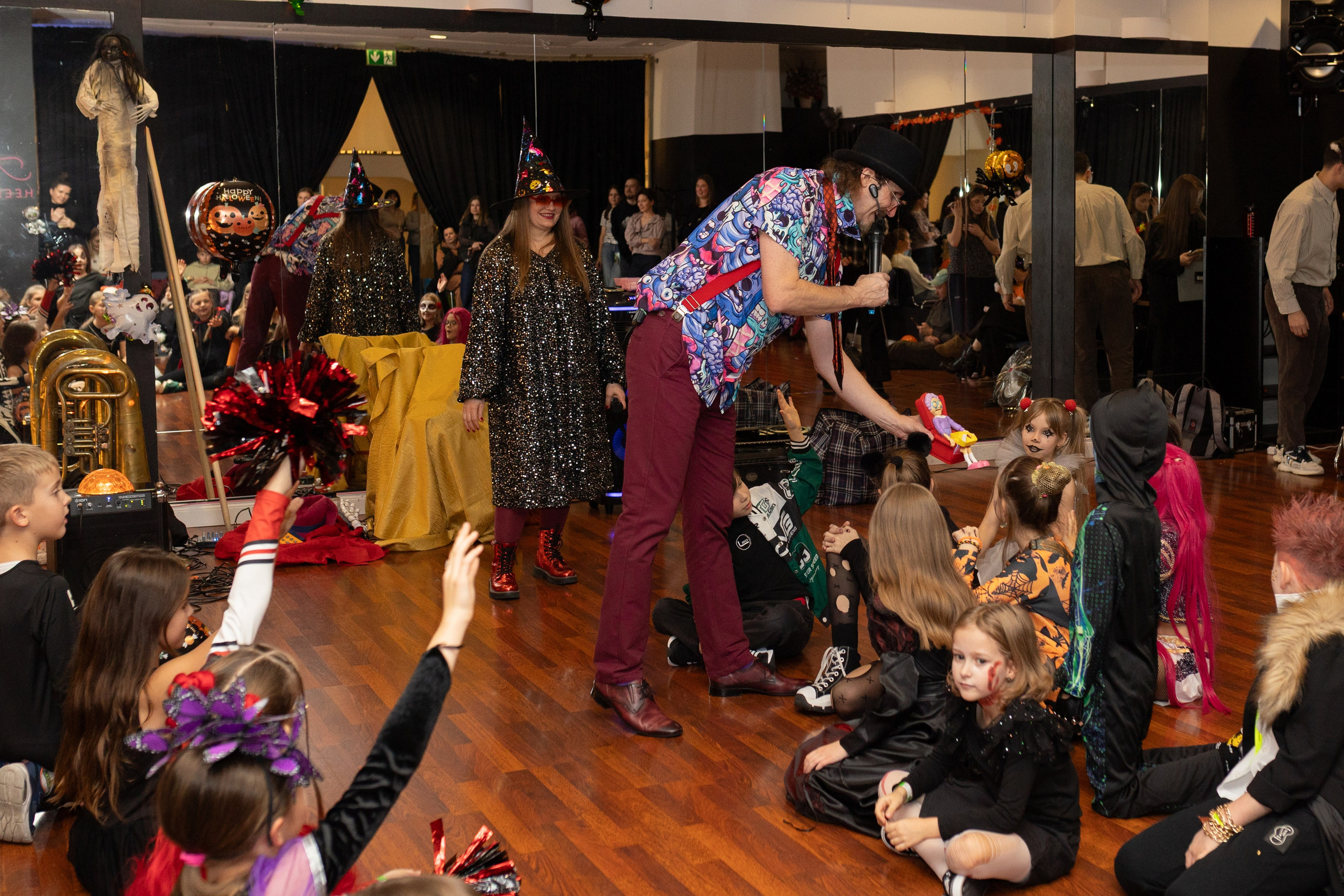 Leo dance studio Helloween 2025. Семейный и детский фотограф в Варшаве Мила Бобровская